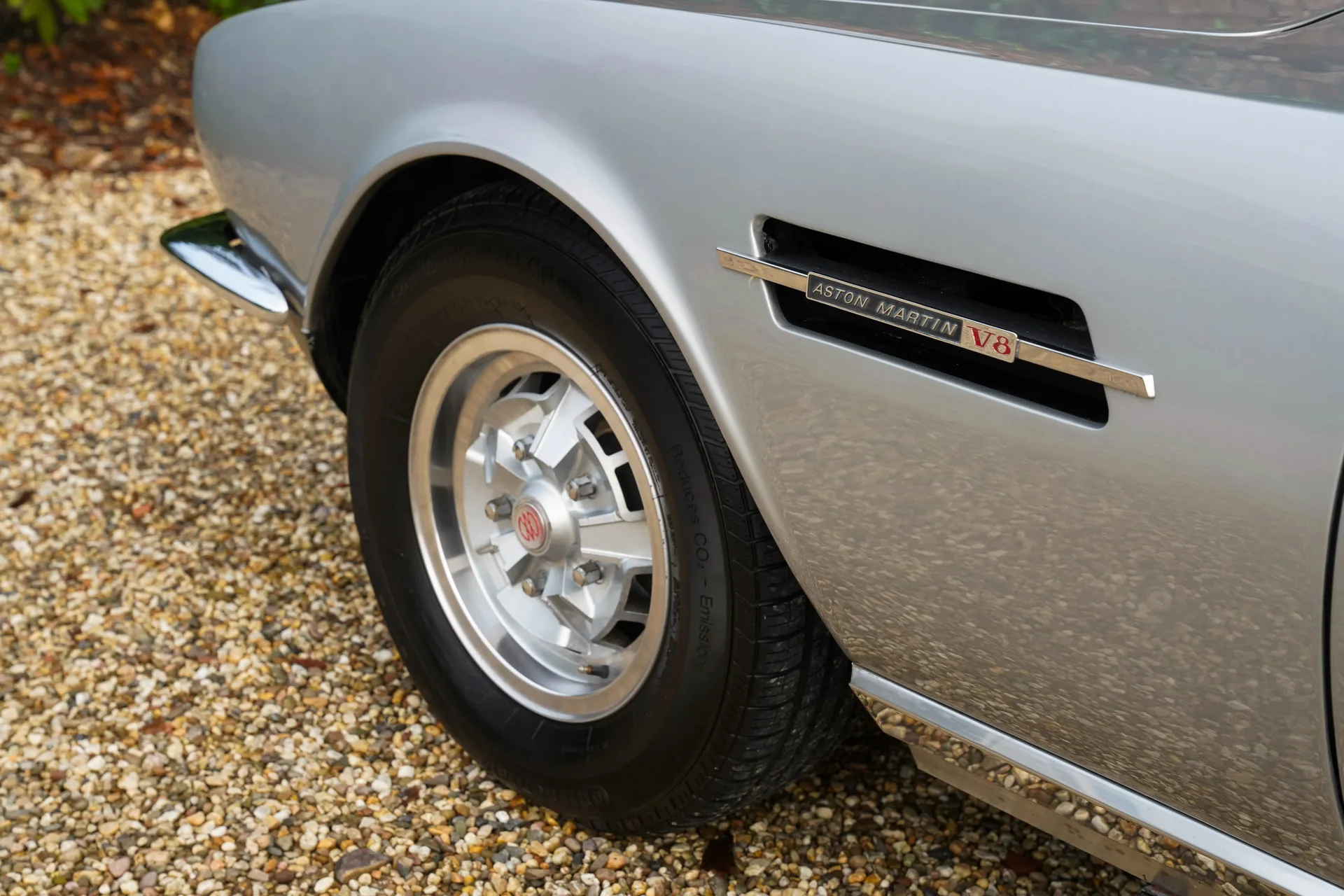 1974 Aston Martin V8 Series 3, 13/30