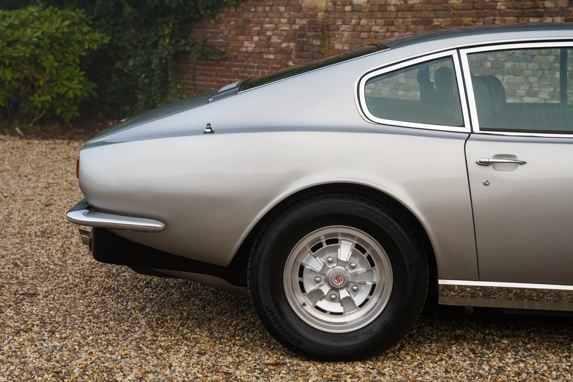 1974 Aston Martin V8 Series 3, 23/30
