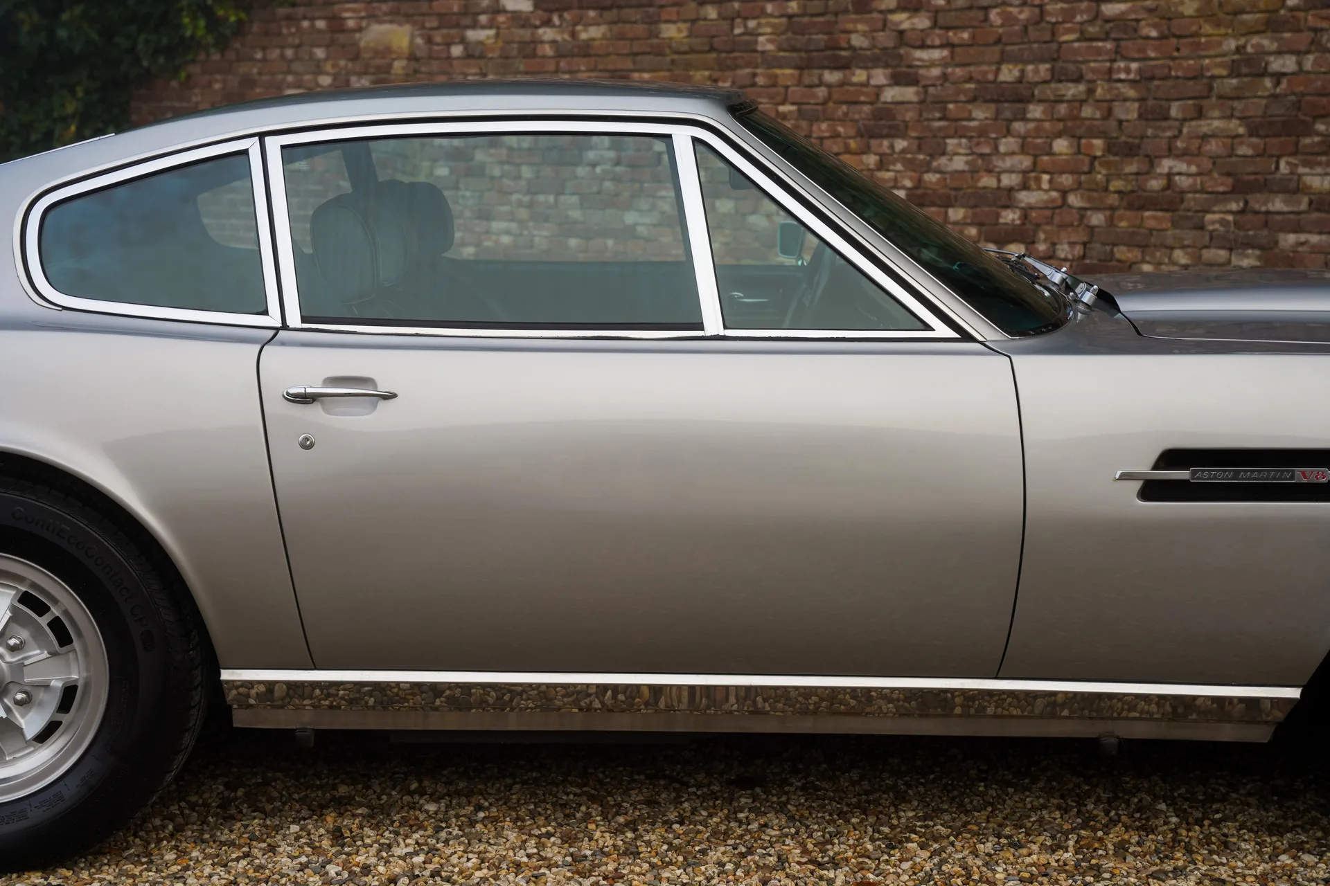 1974 Aston Martin V8 Series 3, 24/30