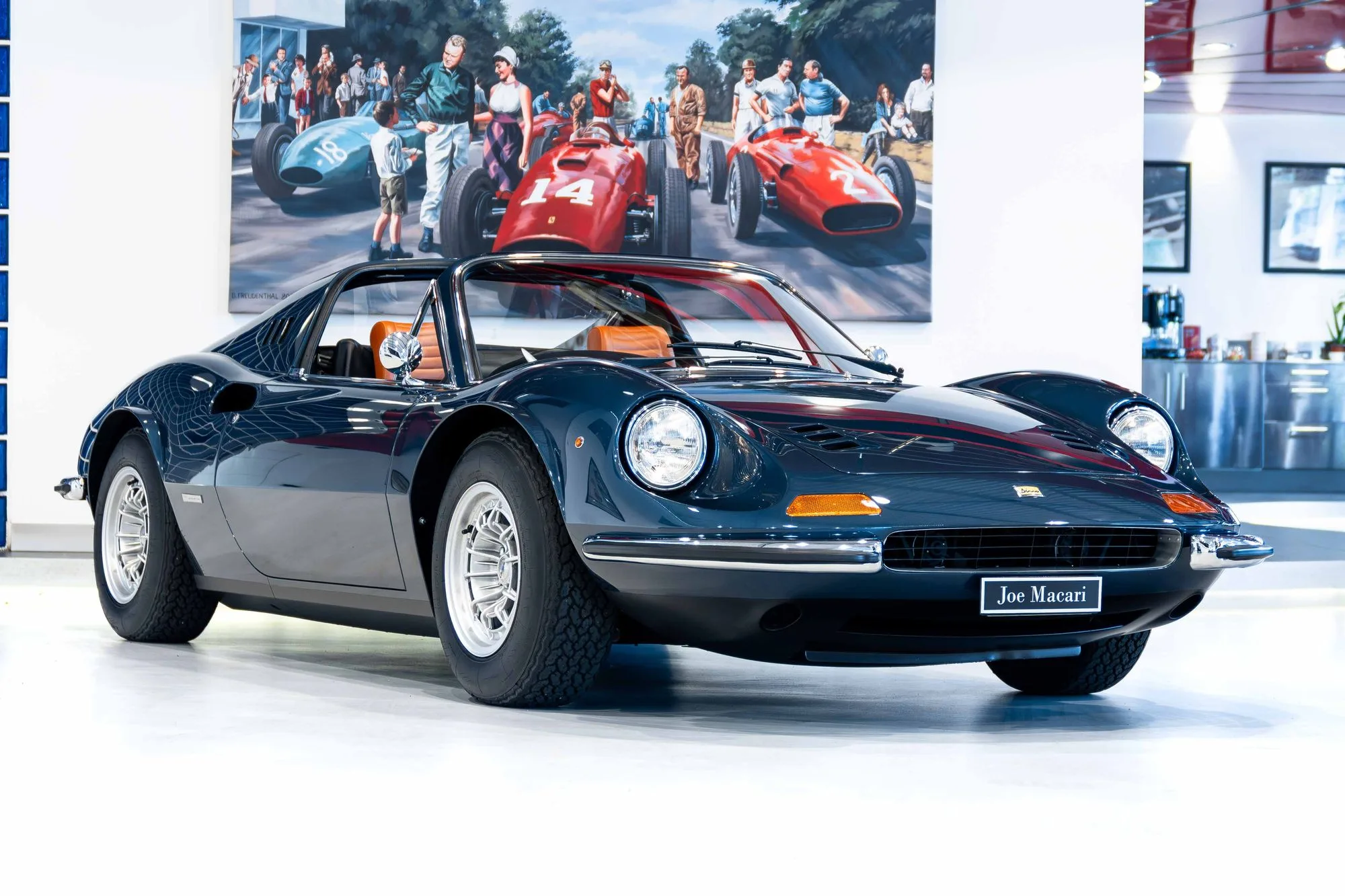 1974 Ferrari Dino 246 GTS angeboten von einem Oldtimerspezialisten in London, Vereinigtes Königreich, Hauptfoto