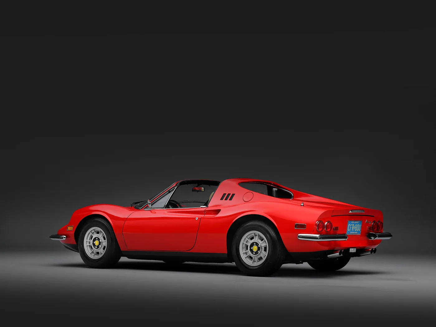 1974 Ferrari Dino 246 GTS offered by a specialist dealer in Hook Norton, United Kingdom, photo 5 of 15