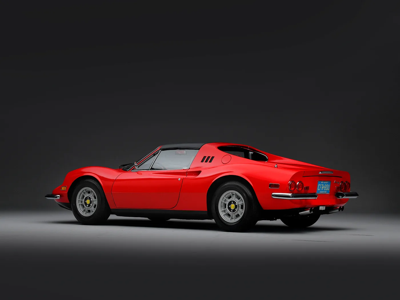 1974 Ferrari Dino 246 GTS offered by a specialist dealer in Hook Norton, United Kingdom, photo 6 of 15