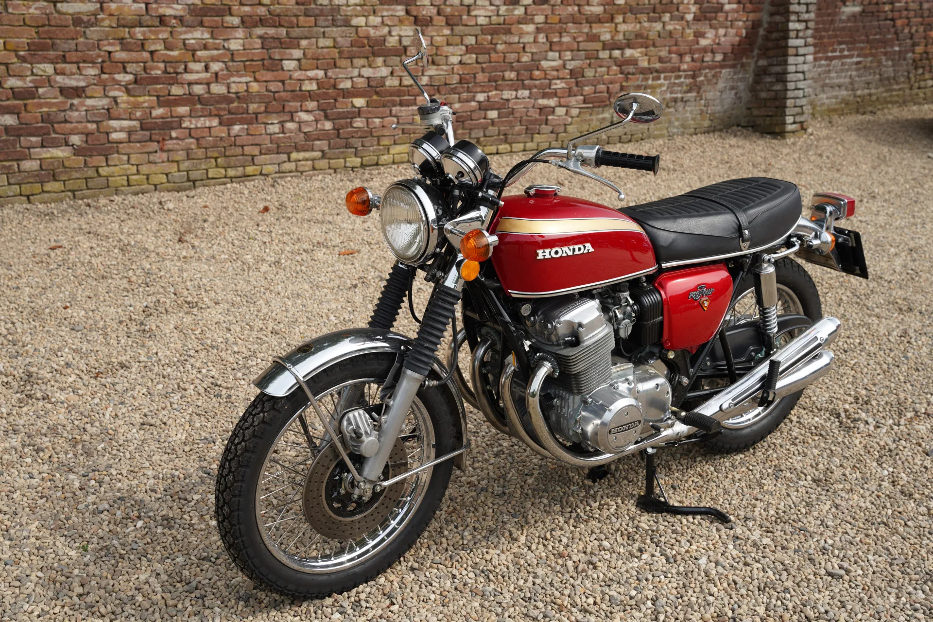 1974 Honda CB750 Four K2 offered by a specialist dealer in Brummen, Netherlands, main photo