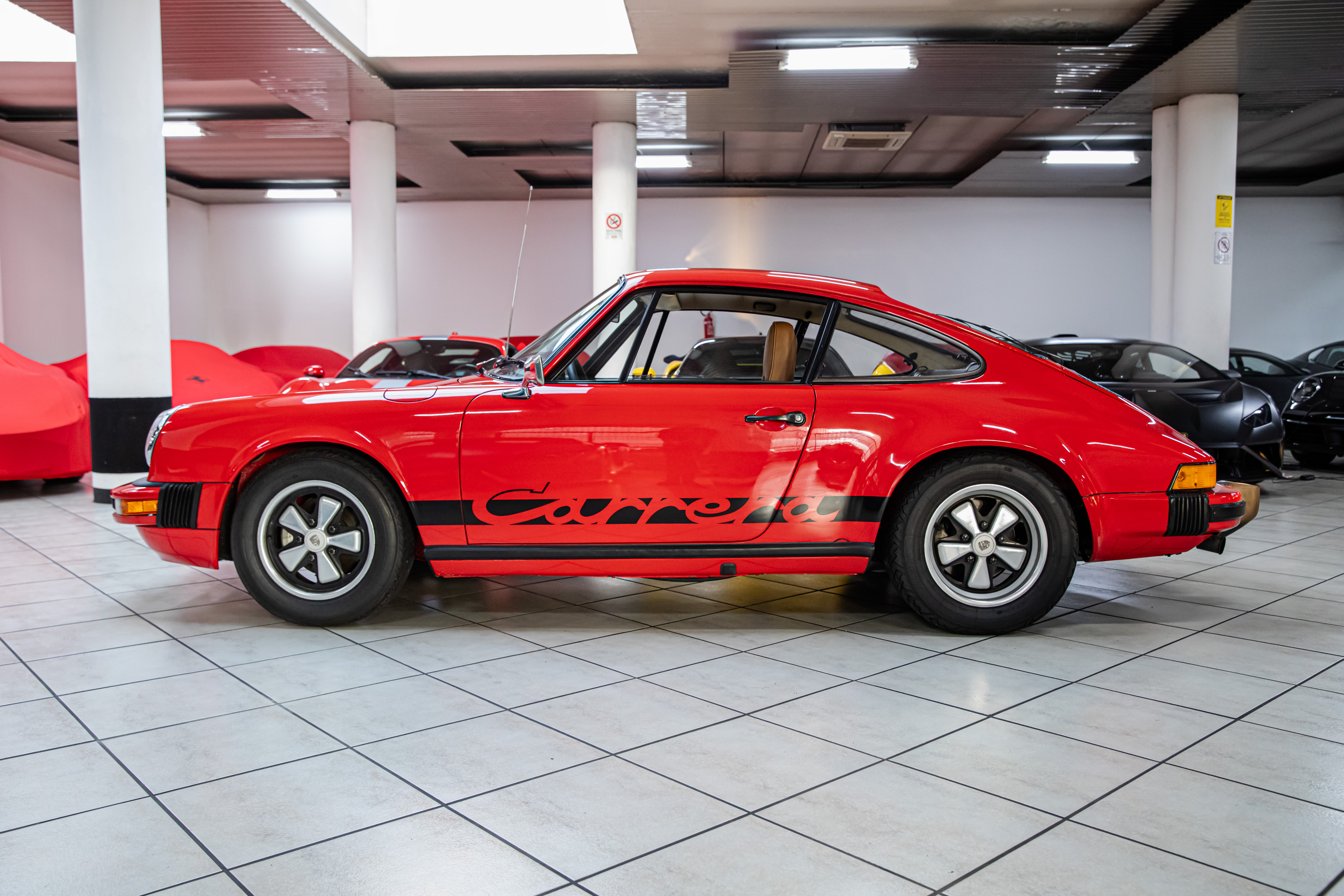 1974 Porsche 911 Carrera 2.7 MFI offered by a specialist dealer in Milan, Italy, photo 8 of 20