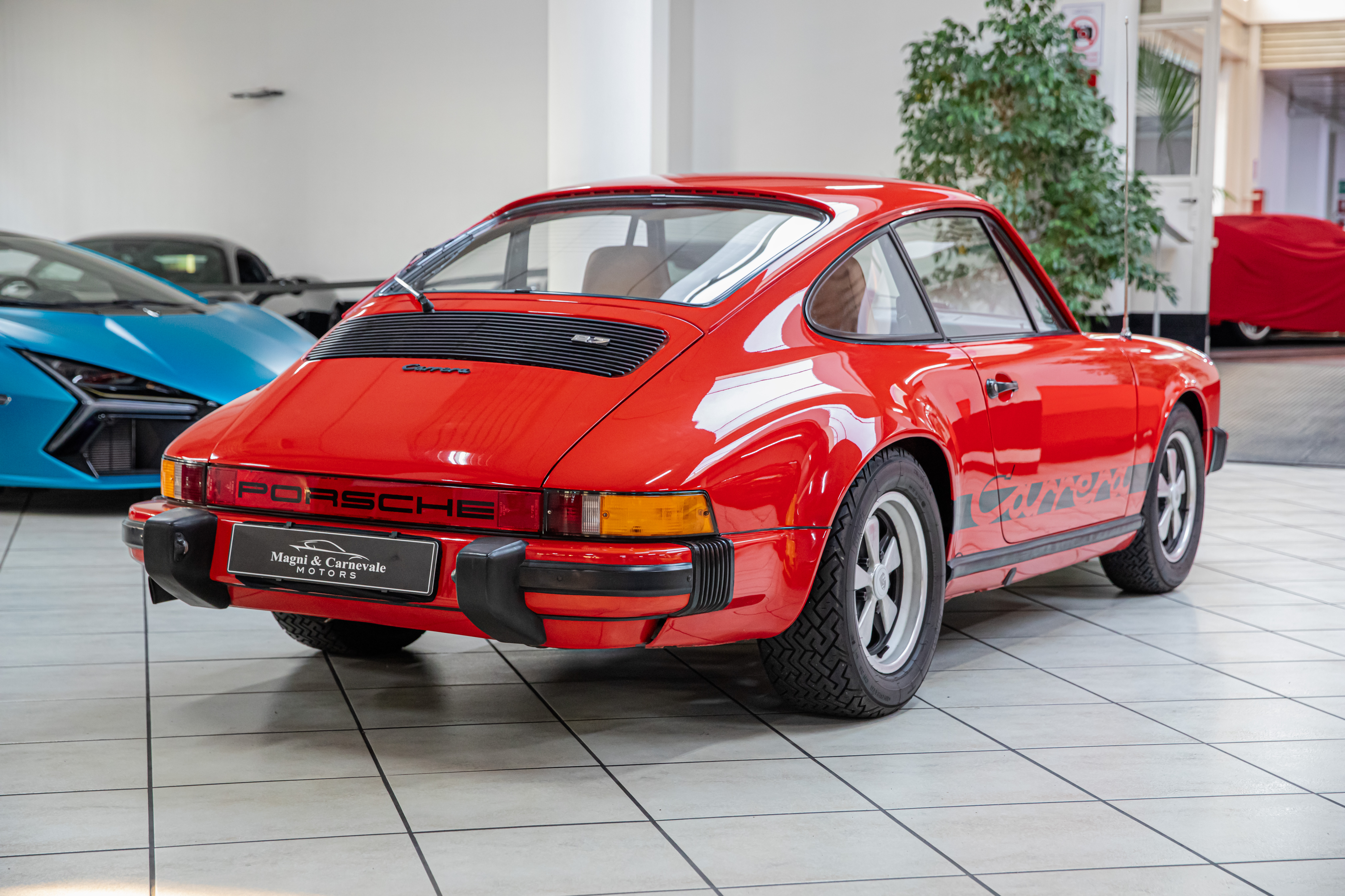 1974 Porsche 911 Carrera 2.7 MFI offered by a specialist dealer in Milan, Italy, photo 11 of 20