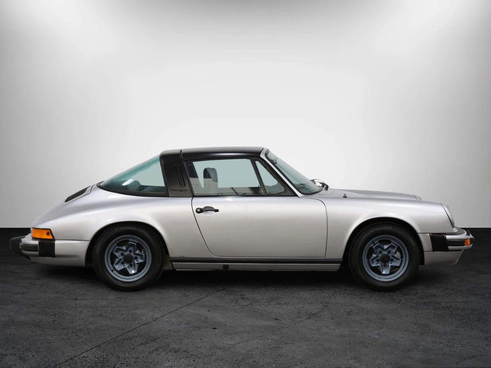 1974 Porsche 911 Targa 25 Jahre Jubiläumsmodell, 4/27