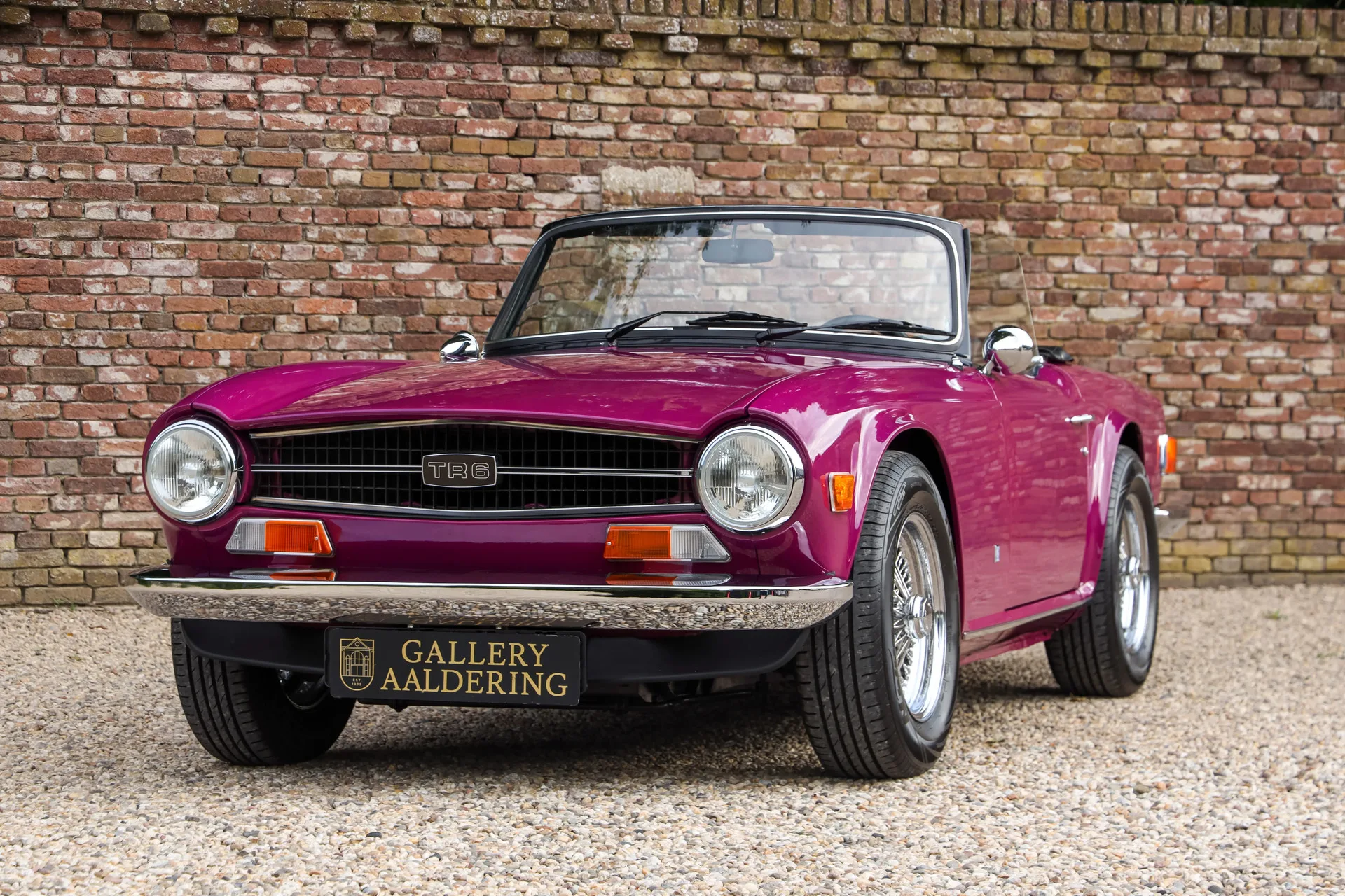 1974 Triumph TR6 Overdrive offered by a specialist dealer in Brummen, Netherlands, main photo