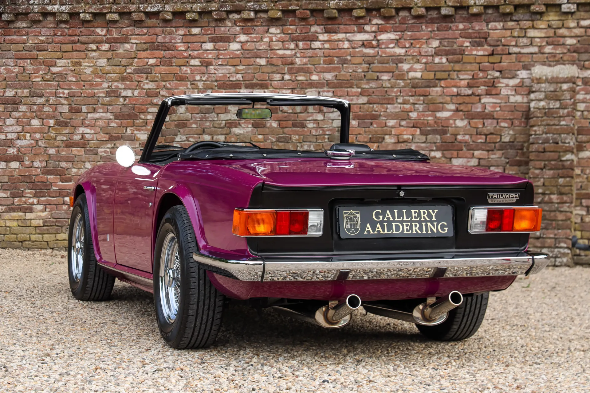 1974 Triumph TR6 Overdrive, 2/30