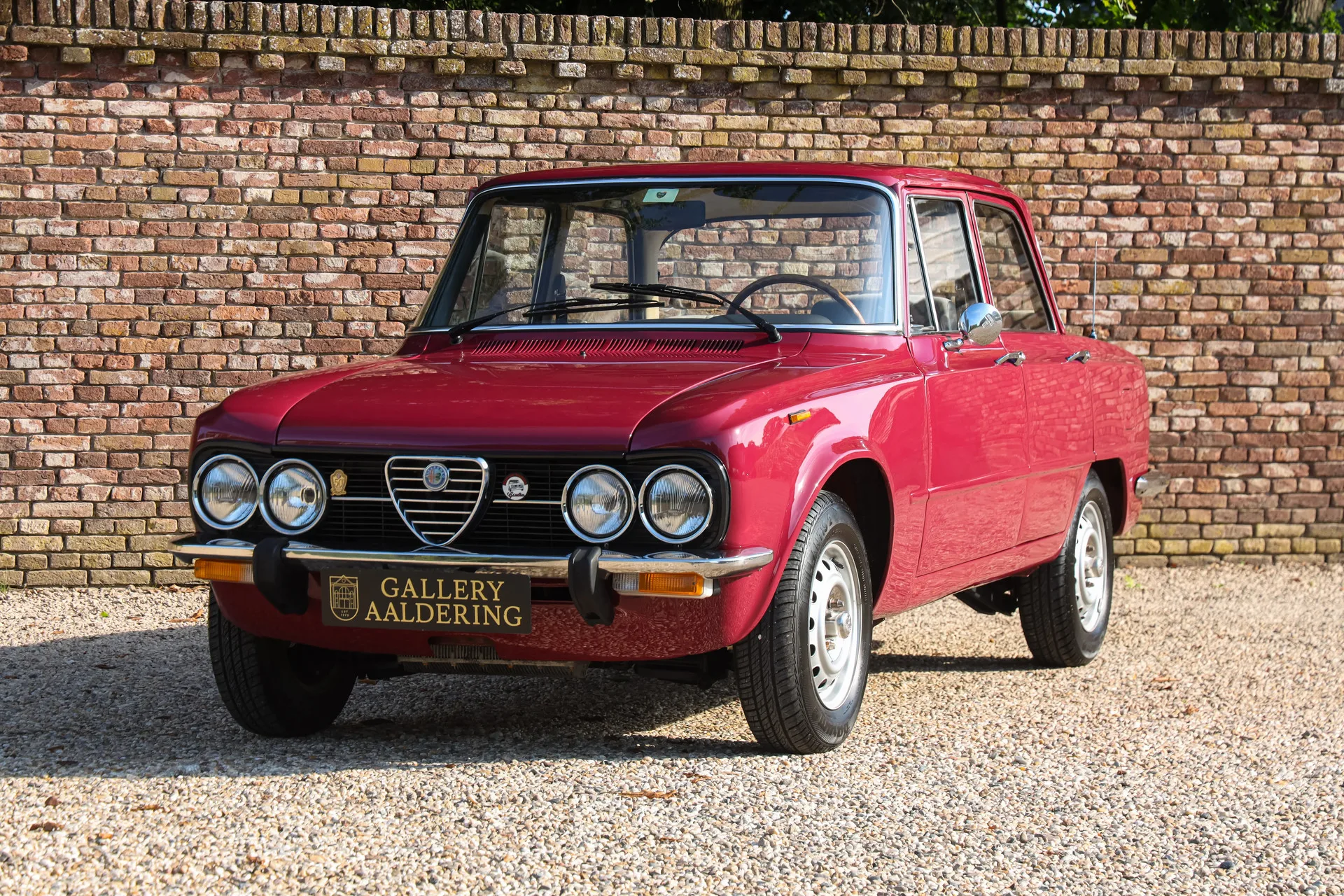 1975 Alfa Romeo Giulia Berlina Nuova Super 1300 offered by a specialist dealer in Brummen, Netherlands, main photo