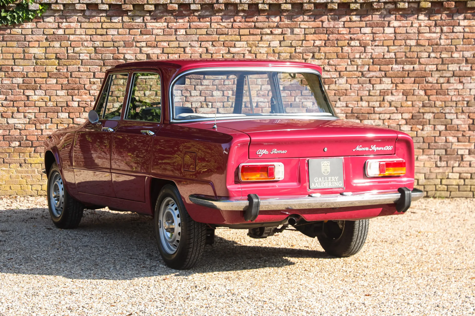 1975 Alfa Romeo Giulia Berlina Nuova Super 1300, 2/30