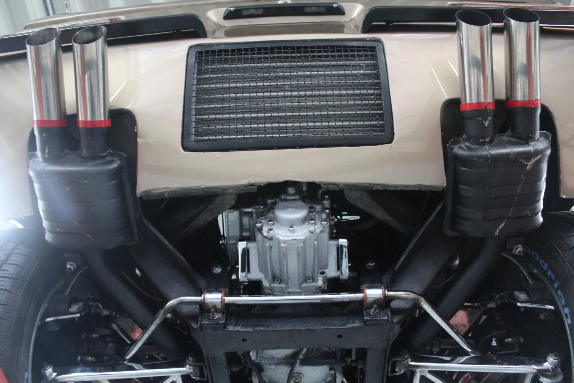 1975 De Tomaso Pantera GTS, 17/30