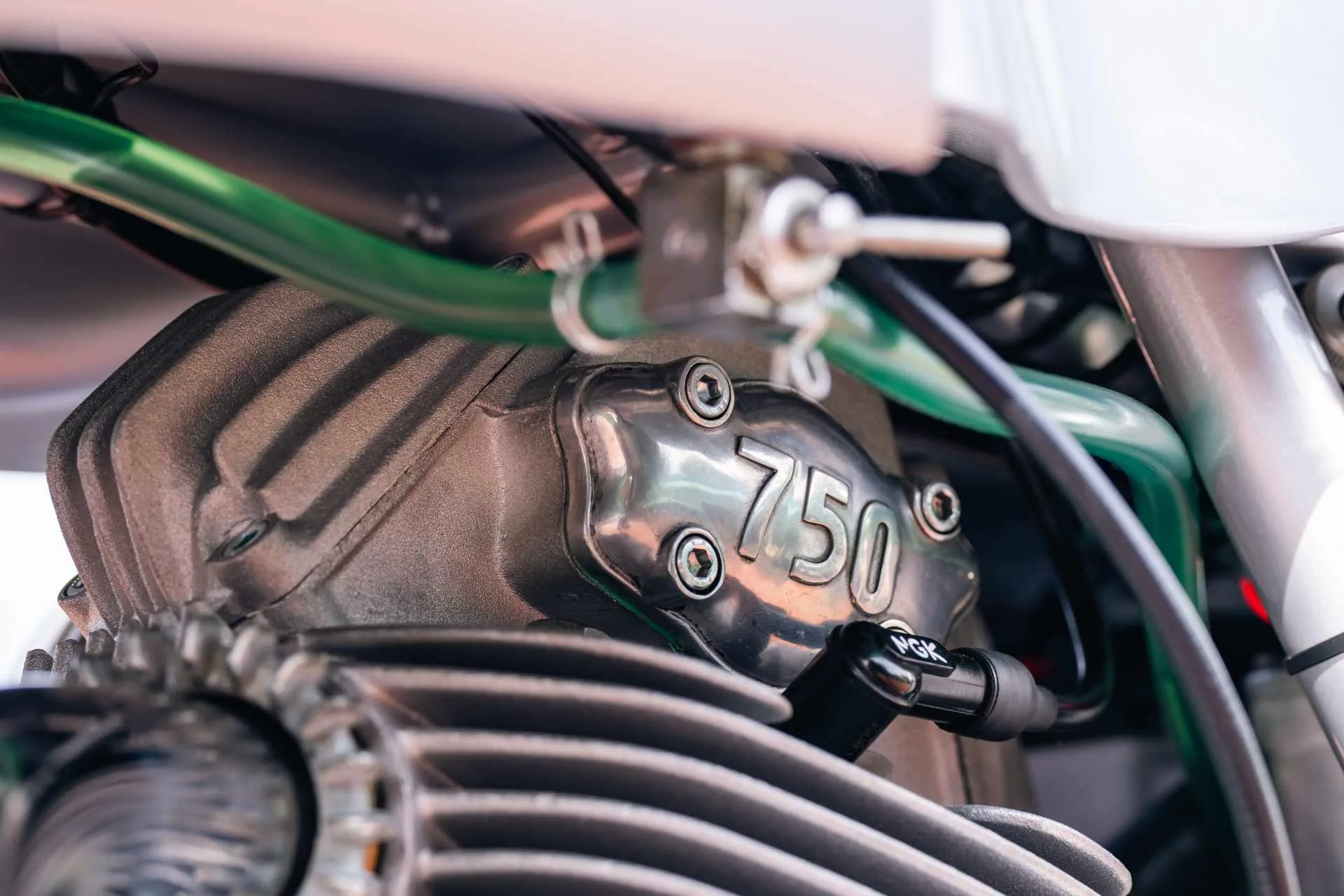 1975 Ducati 750 Super Sport Square Case, 22/30