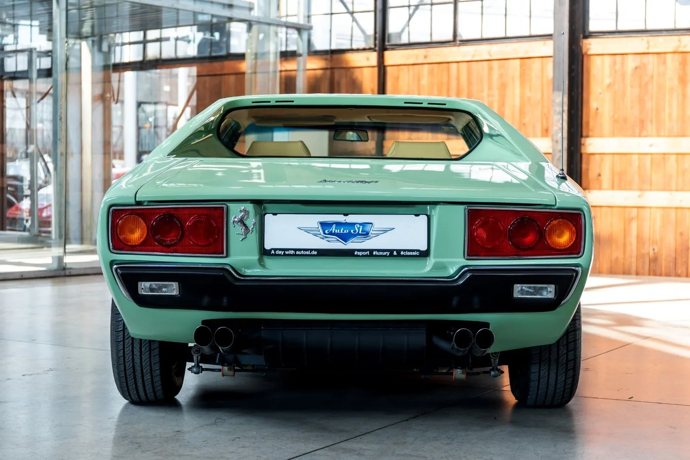 1975 Ferrari Dino 308 GT4 Bertone angeboten von einem Fachhändler in Neuss, Deutschland, Foto 4 von 10