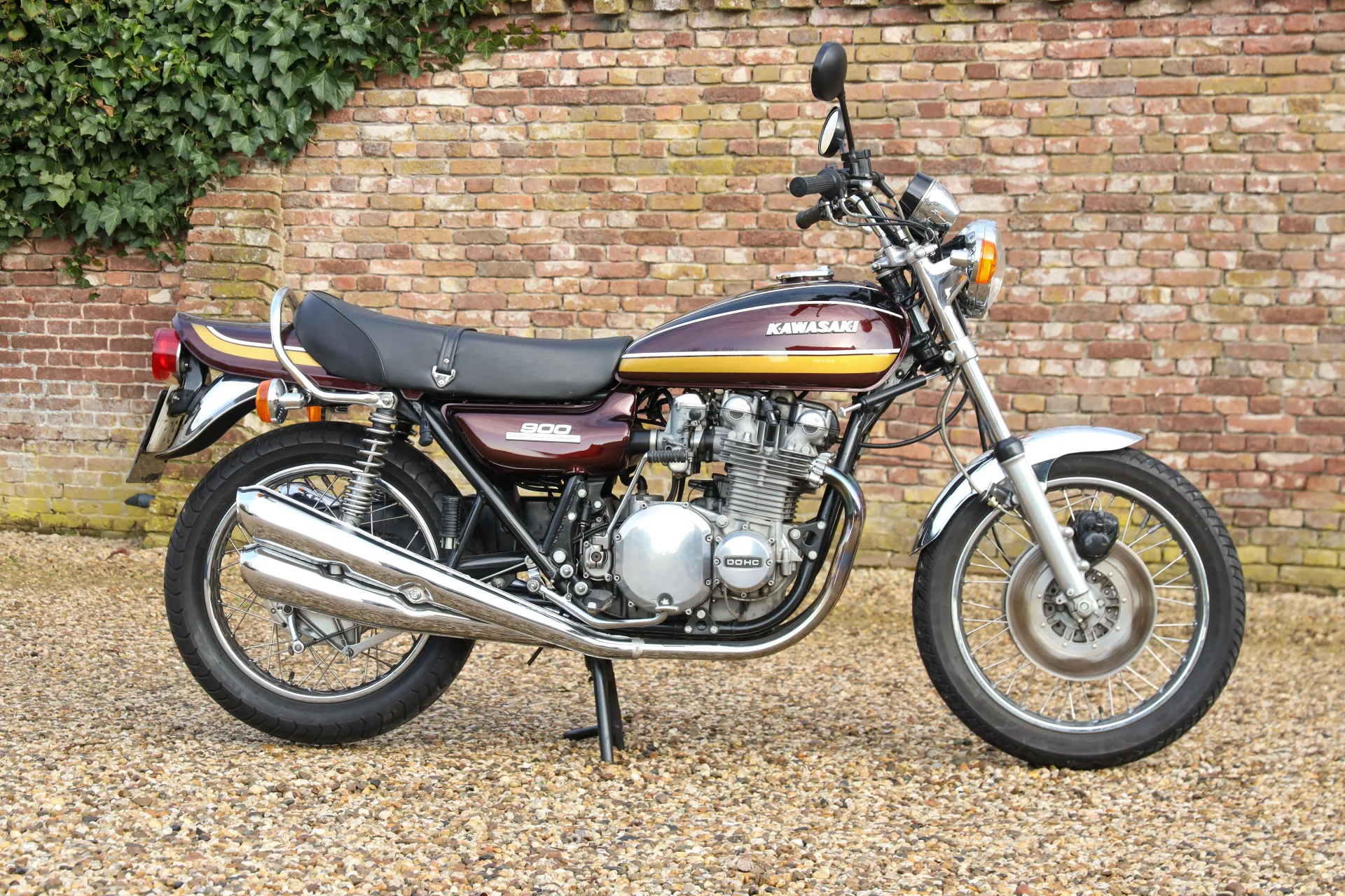 1975 Kawasaki Z1 900 offered by a specialist dealer in Brummen, Netherlands, main photo