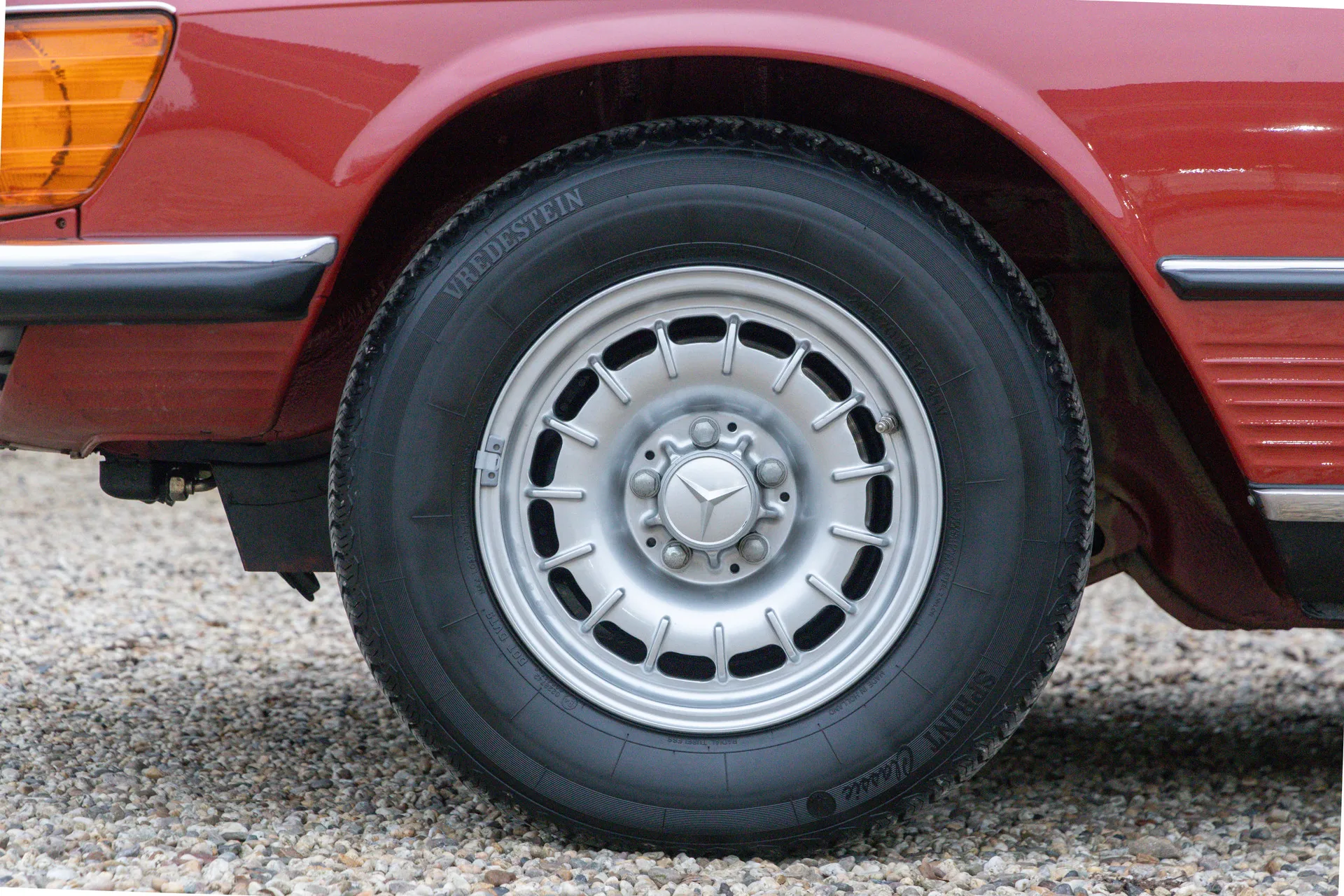 1975 Mercedes-Benz 280 SLC, 28/30