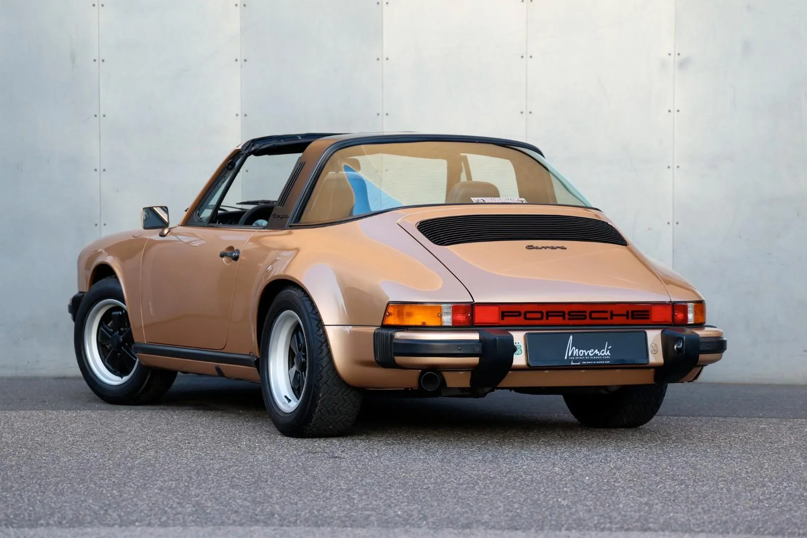 1975 Porsche 911 Carrera 2.7 Targa, 4/24