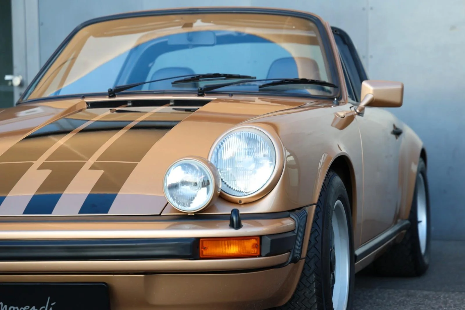 1975 Porsche 911 Carrera 2.7 Targa, 12/24