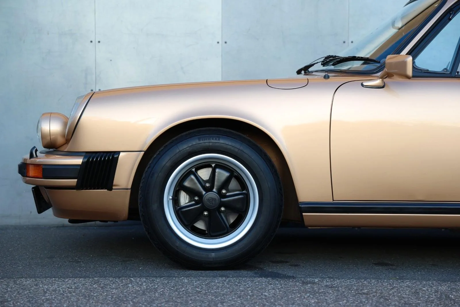 1975 Porsche 911 Carrera 2.7 Targa, 14/24