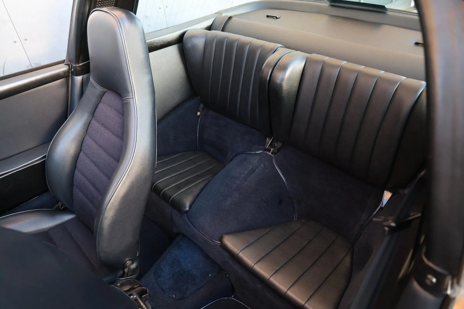 1975 Porsche 911 Carrera 2.7 Targa, 20/24