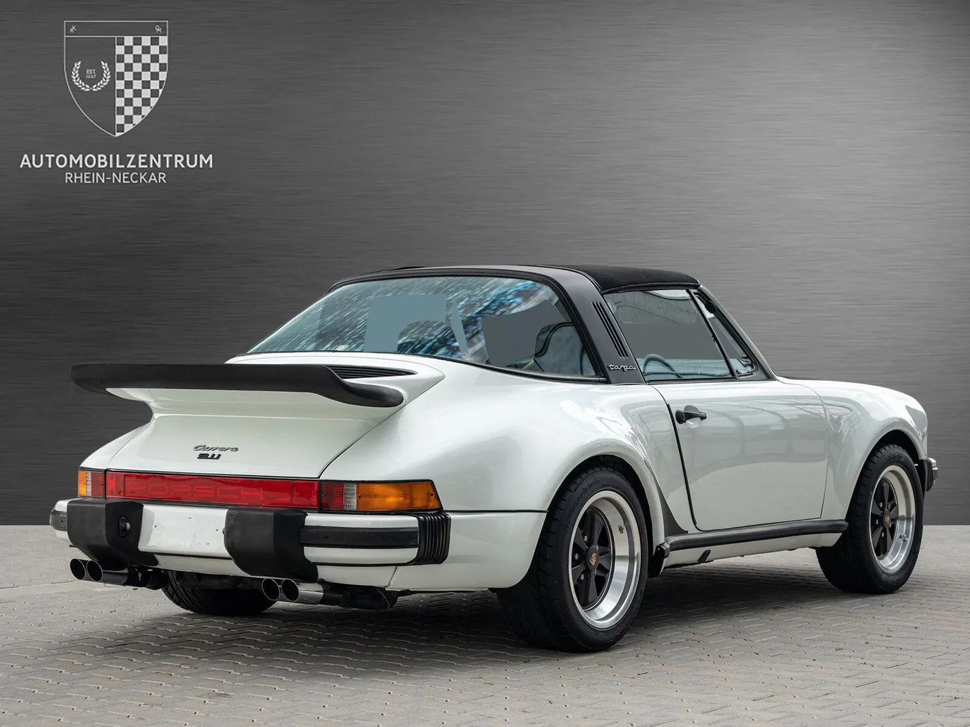 1975 Porsche 911 Targa, factory Turbo-look angeboten von einem Supersportwagenhändler in Viernheim, Deutschland, Foto 4 von 25