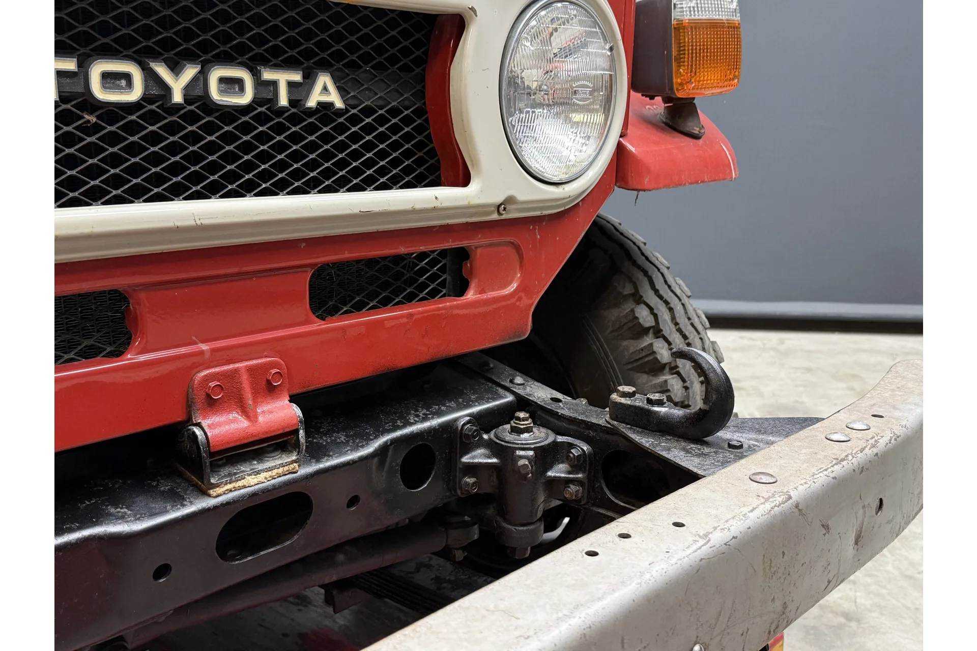 1975 Toyota Land Cruiser 40 FJ40 Soft Top, 28/30