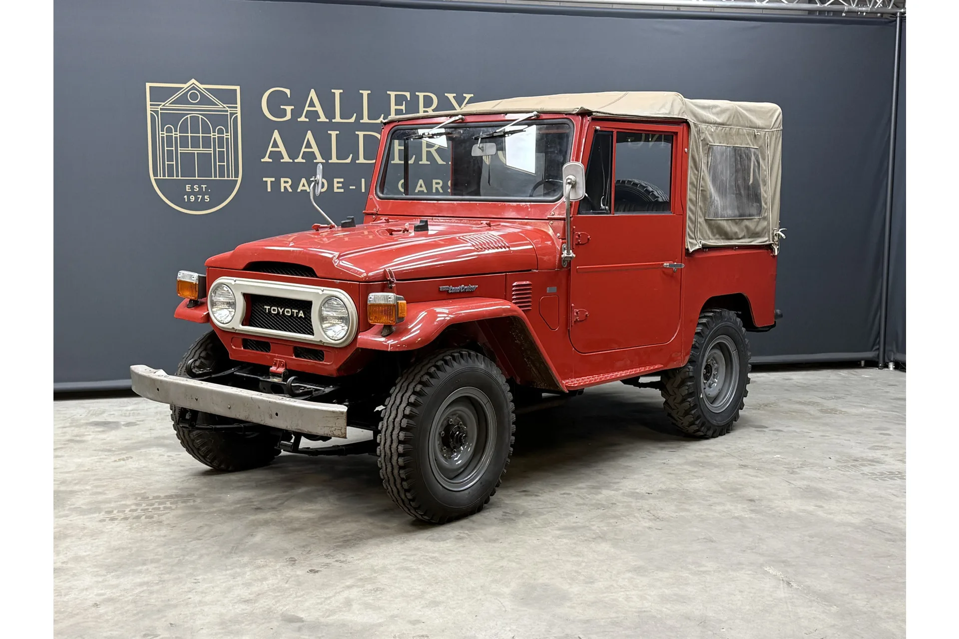 1975 Toyota Land Cruiser 40 FJ40 Soft Top, 29/30