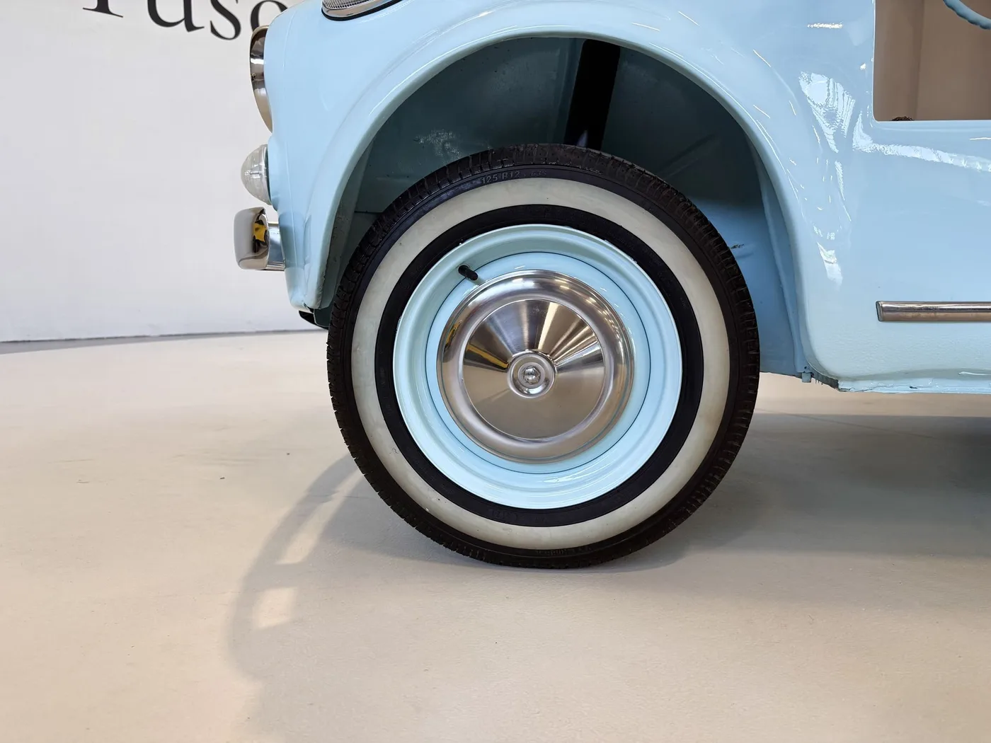 1976 Fiat 500 Spiaggina proposée par un concessionnaire spécialisé à Lucca, Italie, photo 6 sur 20