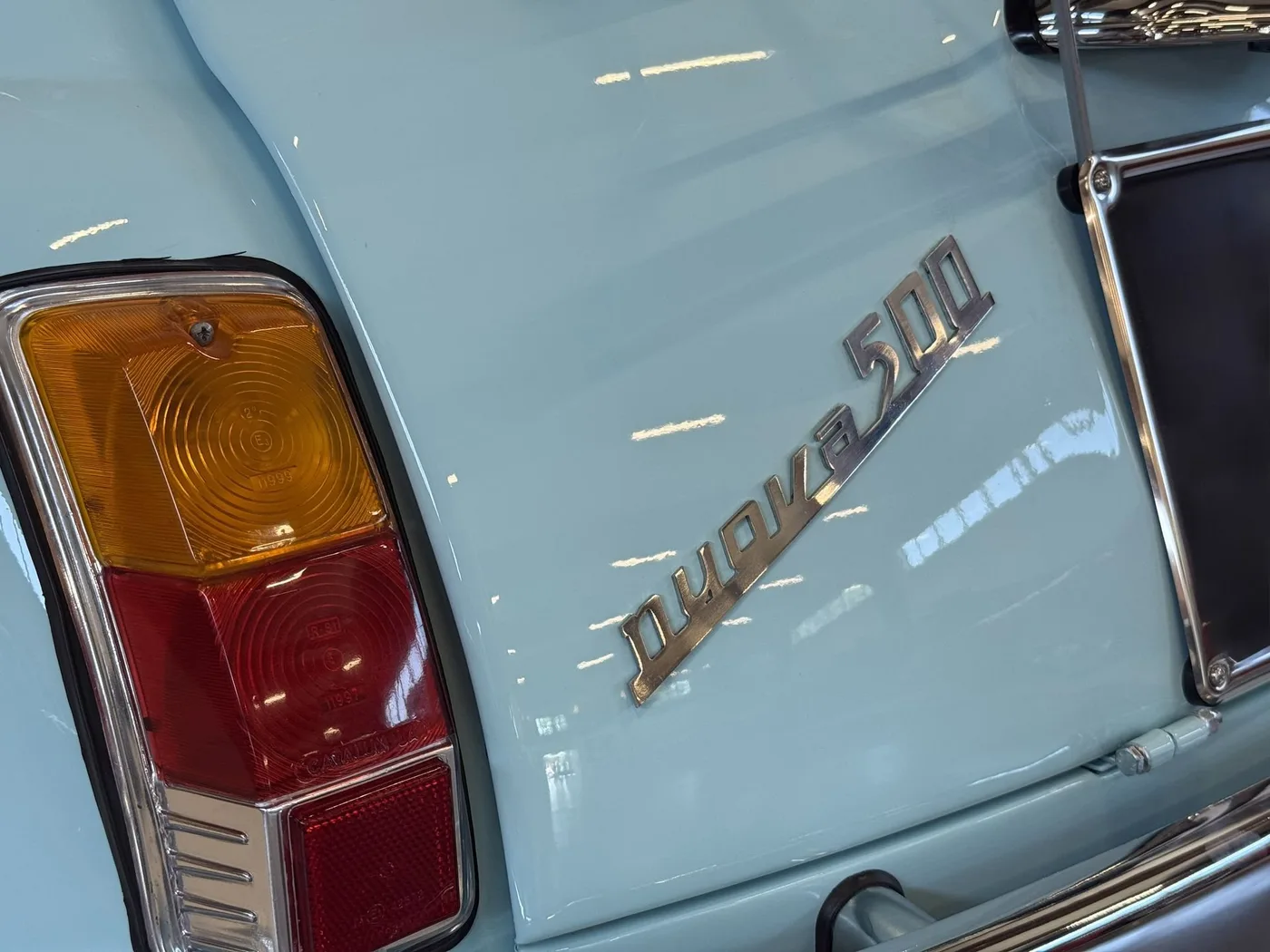 1976 Fiat 500 Spiaggina proposée par un concessionnaire spécialisé à Lucca, Italie, photo 10 sur 20