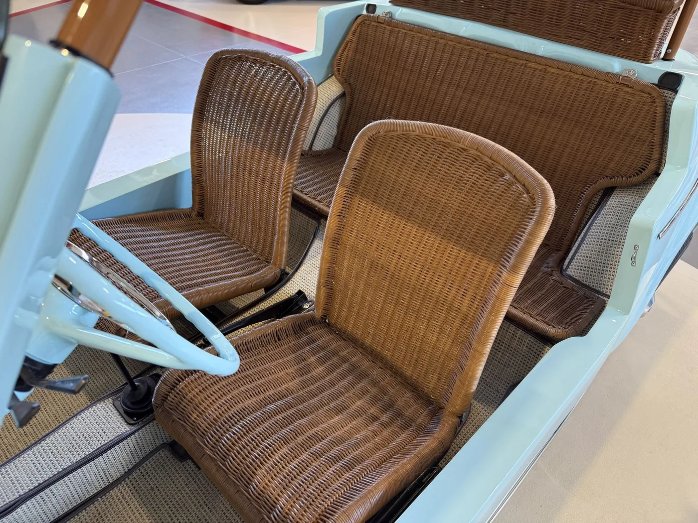 1976 Fiat 500 Spiaggina proposée par un concessionnaire spécialisé à Lucca, Italie, photo 16 sur 20