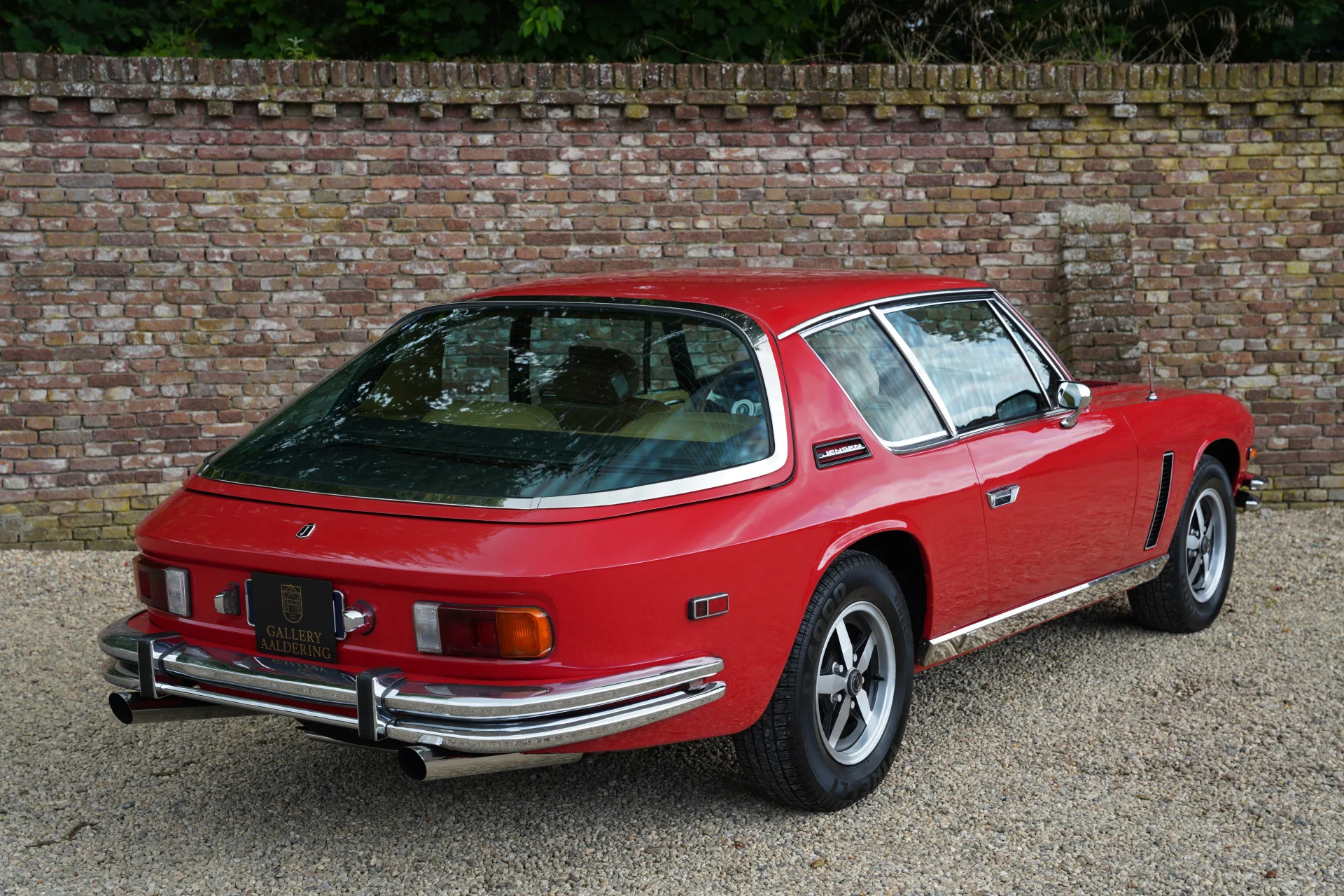 1976 Jensen Interceptor III, 2/30