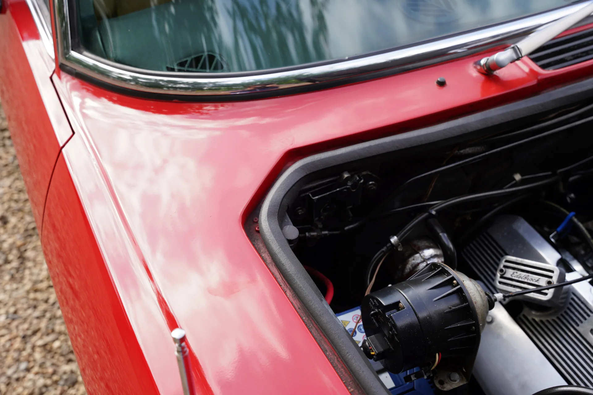 1976 Jensen Interceptor III, 13/30