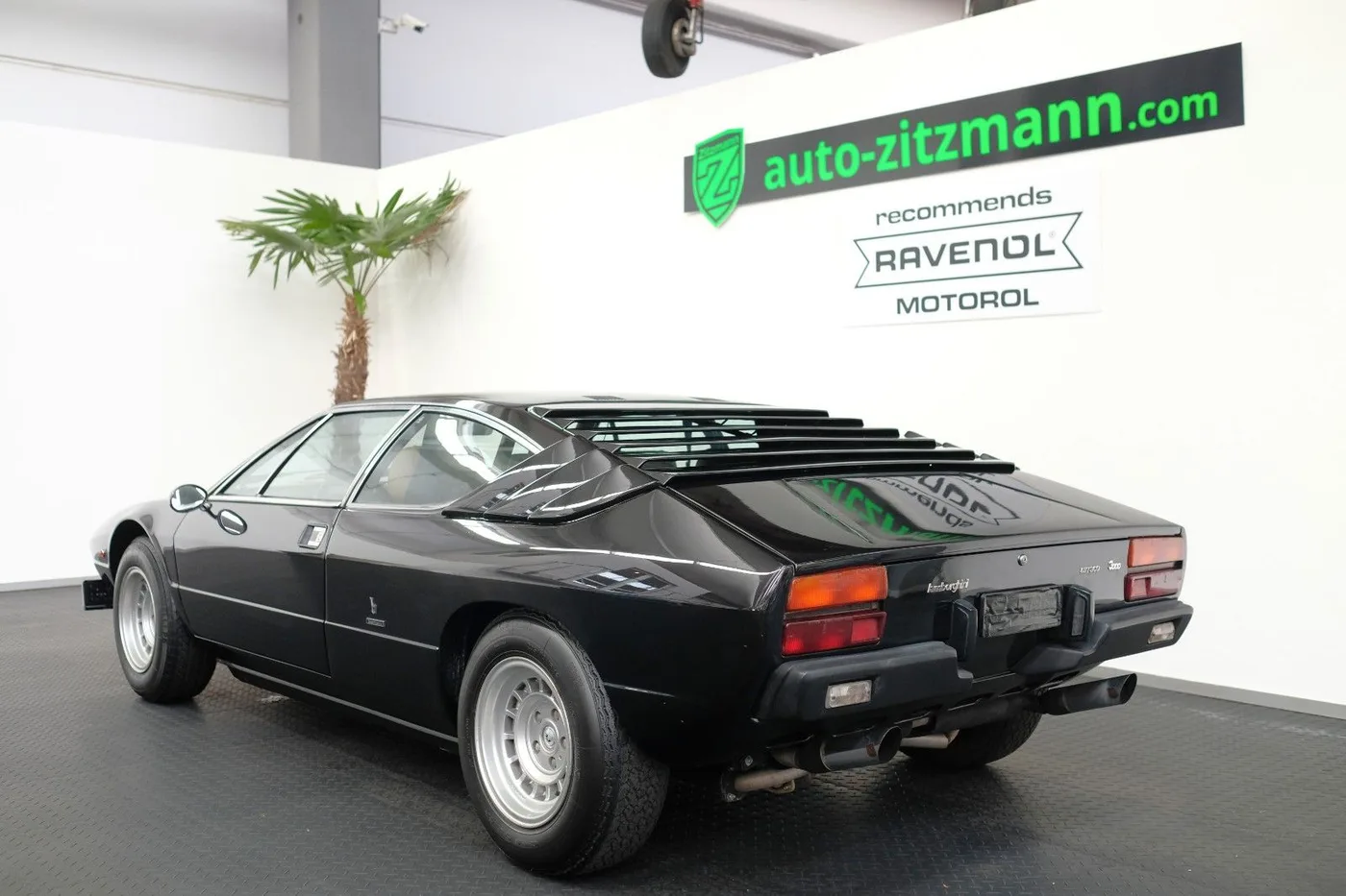 1976 Lamborghini Urraco P300 angeboten von einem Fachhändler in Nuremberg, Deutschland, Foto 6 von 15