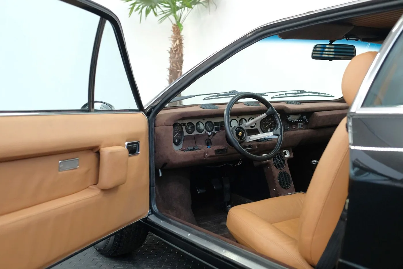 1976 Lamborghini Urraco P300 angeboten von einem Fachhändler in Nuremberg, Deutschland, Foto 12 von 15