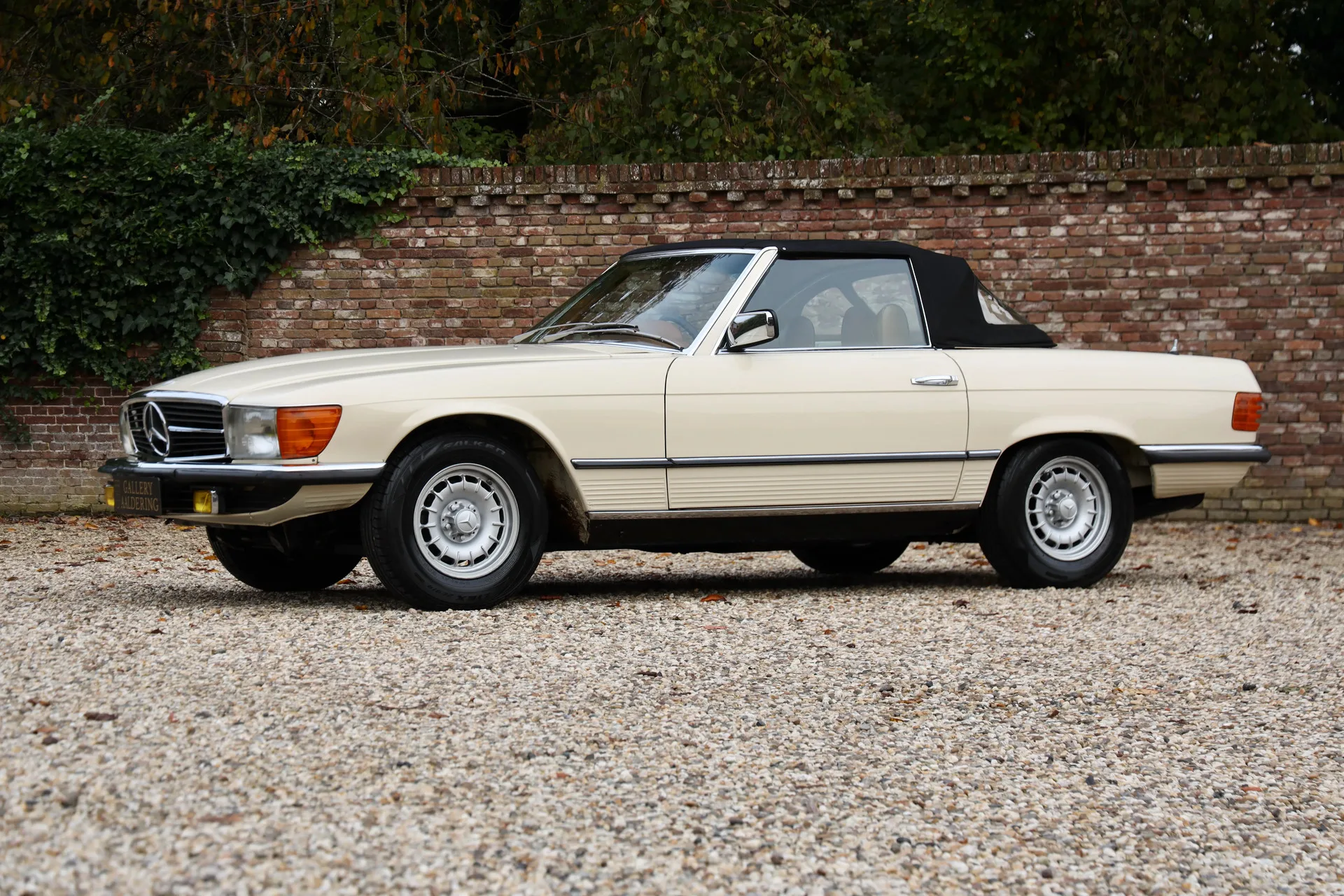 1976 Mercedes-Benz SL 280, 20/30