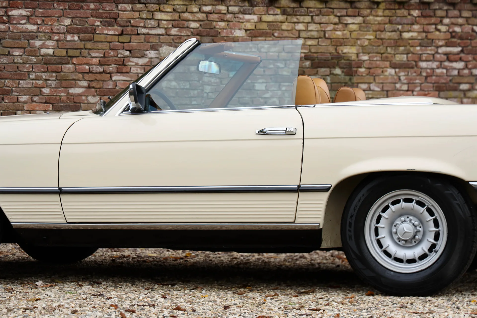 1976 Mercedes-Benz SL 280, 23/30