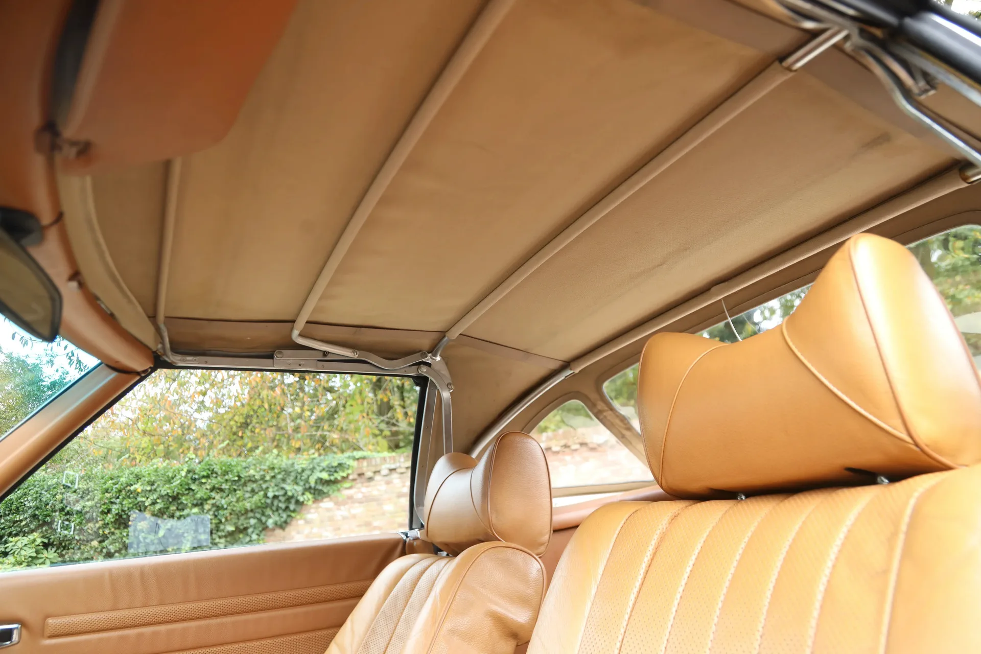 1976 Mercedes-Benz SL 280, 25/30
