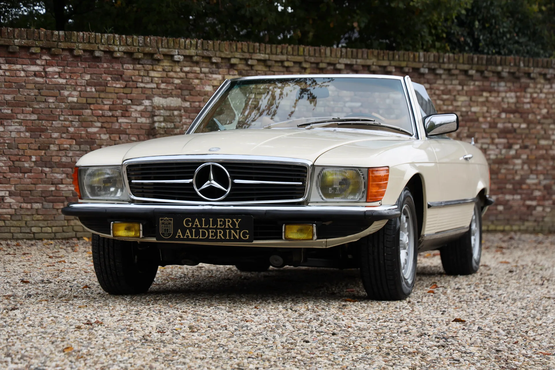1976 Mercedes-Benz SL 280, 26/30