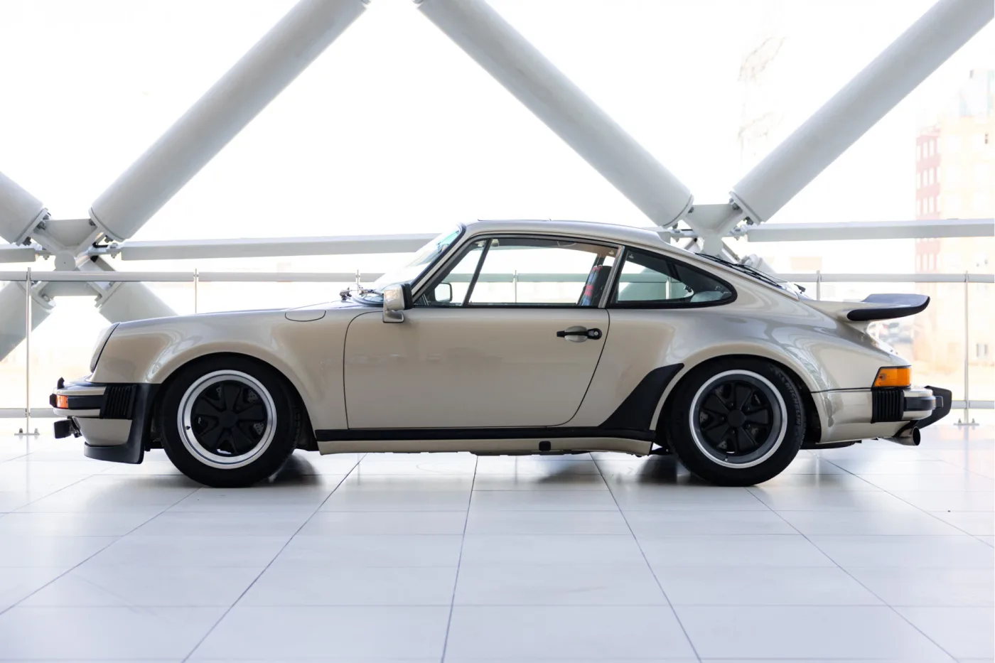 1976 Porsche 911 Turbo 3.0 offered by an official McLaren and Morgan dealer in Utrecht, Netherlands, photo 6 of 25