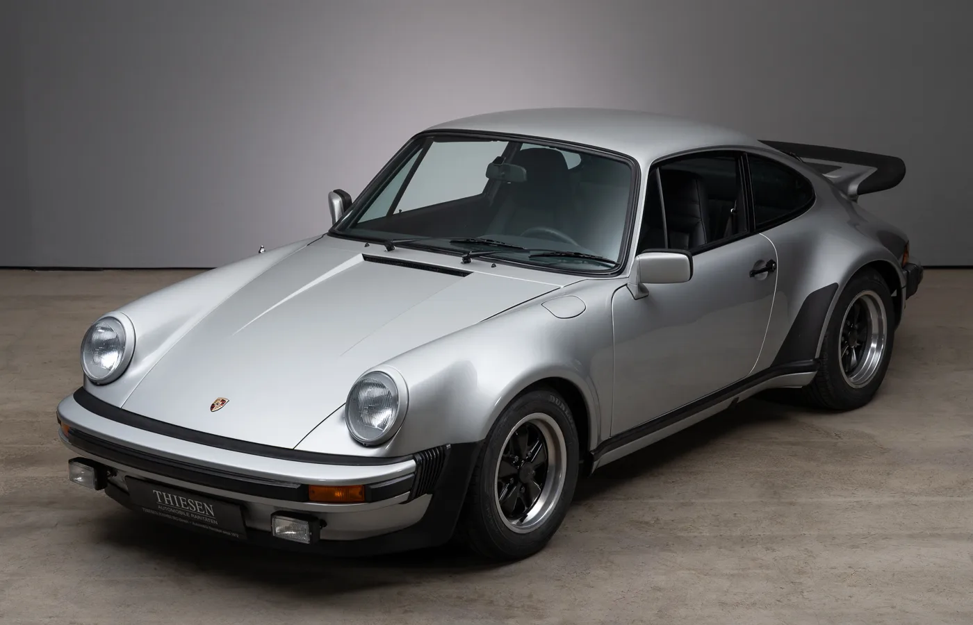 1976 Porsche 911 Turbo 3.0 (930), 6/29