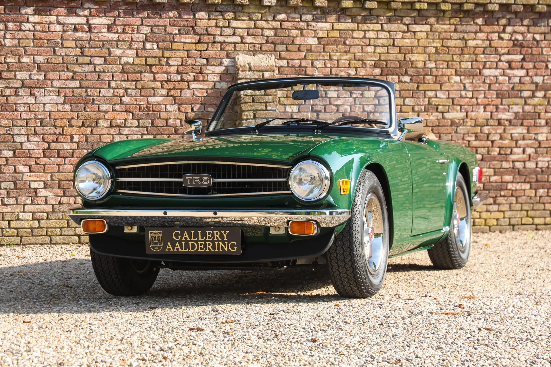 1976 Triumph TR6 Overdrive offered by a specialist dealer in Brummen, Netherlands, main photo