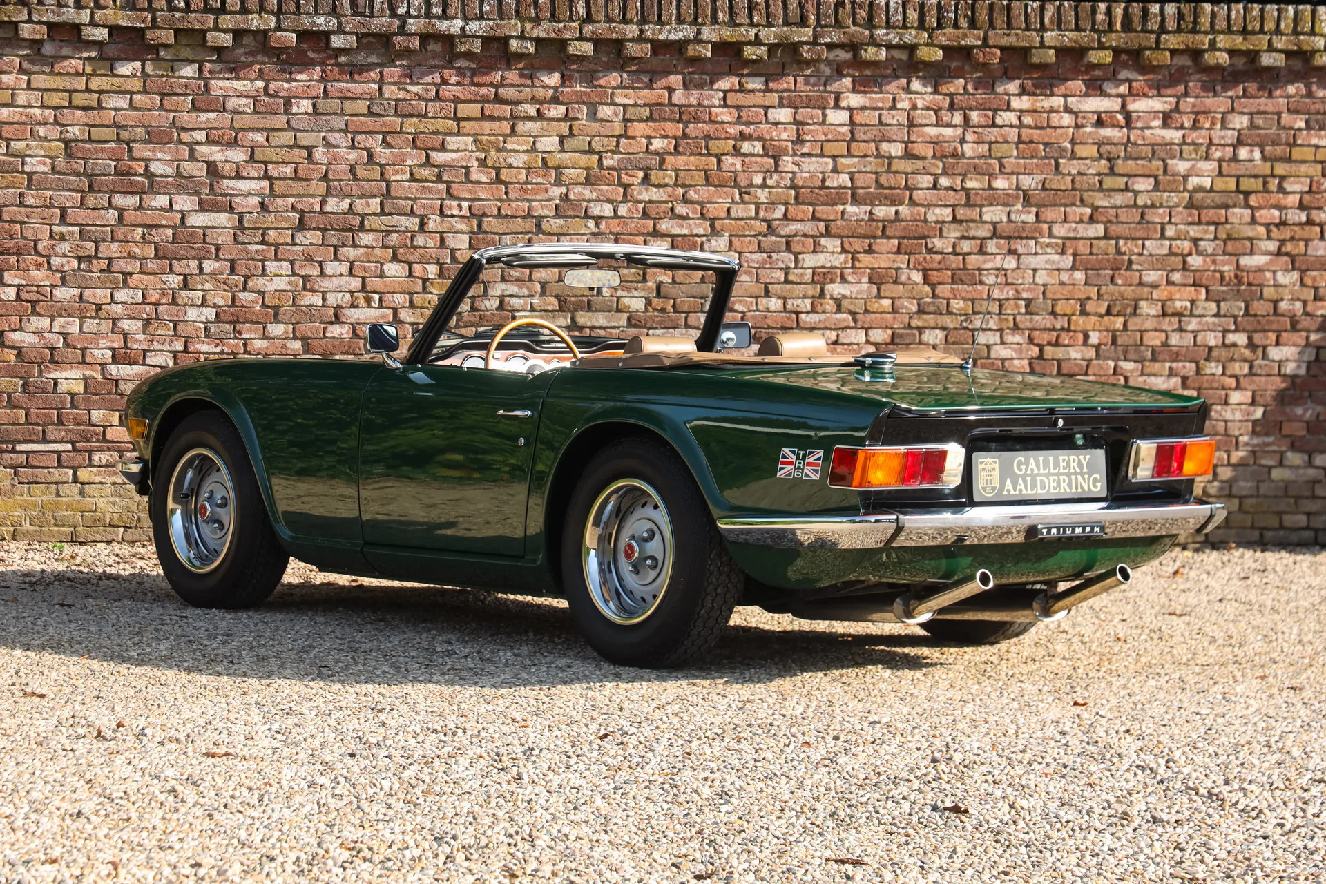 1976 Triumph TR6 Overdrive, 2/30