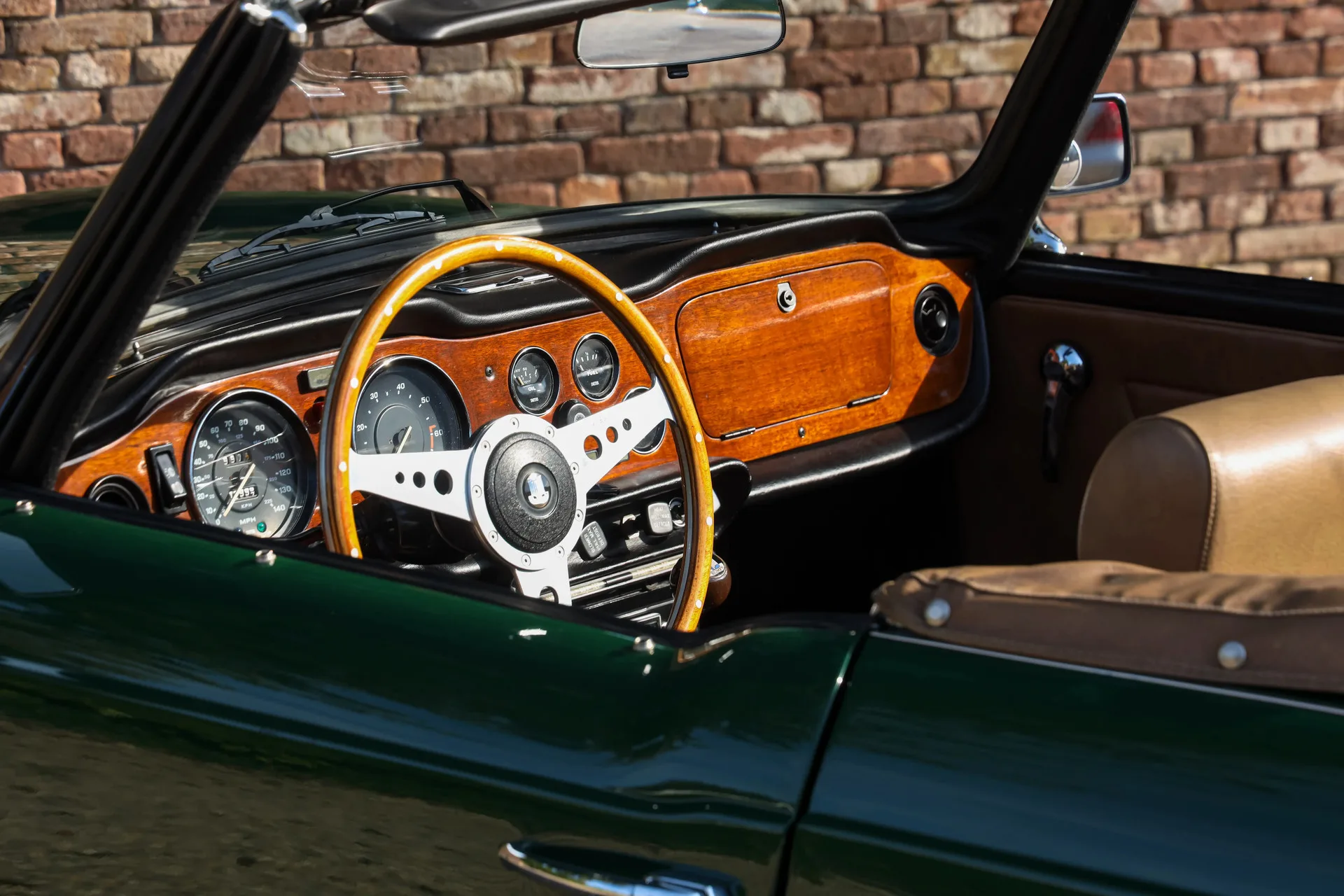 1976 Triumph TR6 Overdrive, 13/30