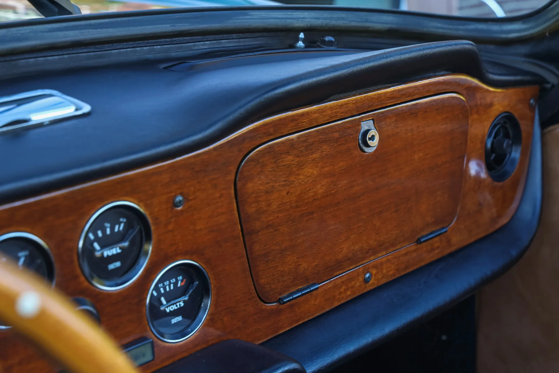 1976 Triumph TR6 Overdrive, 26/30