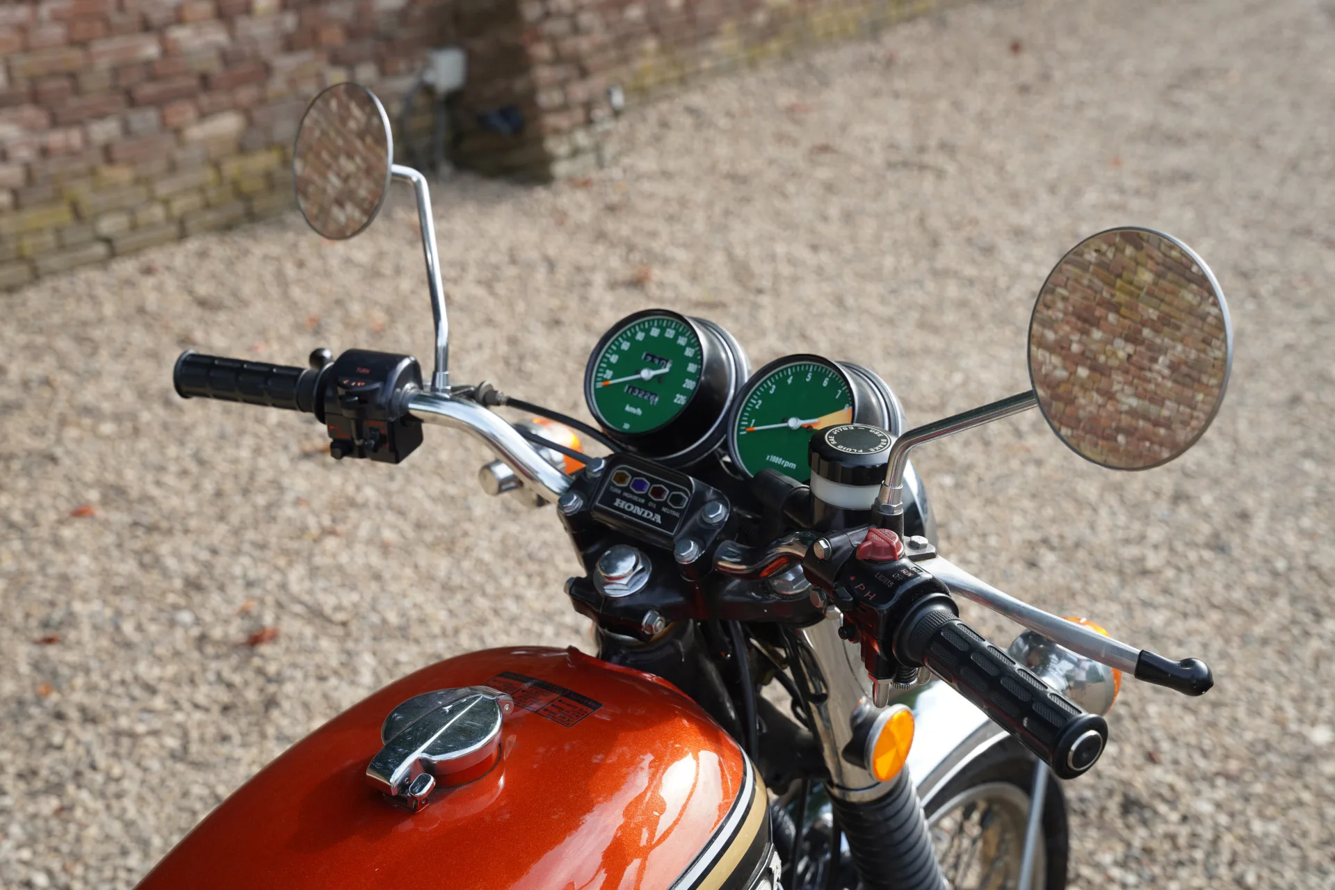 1977 Honda CB750 Four, 26/27