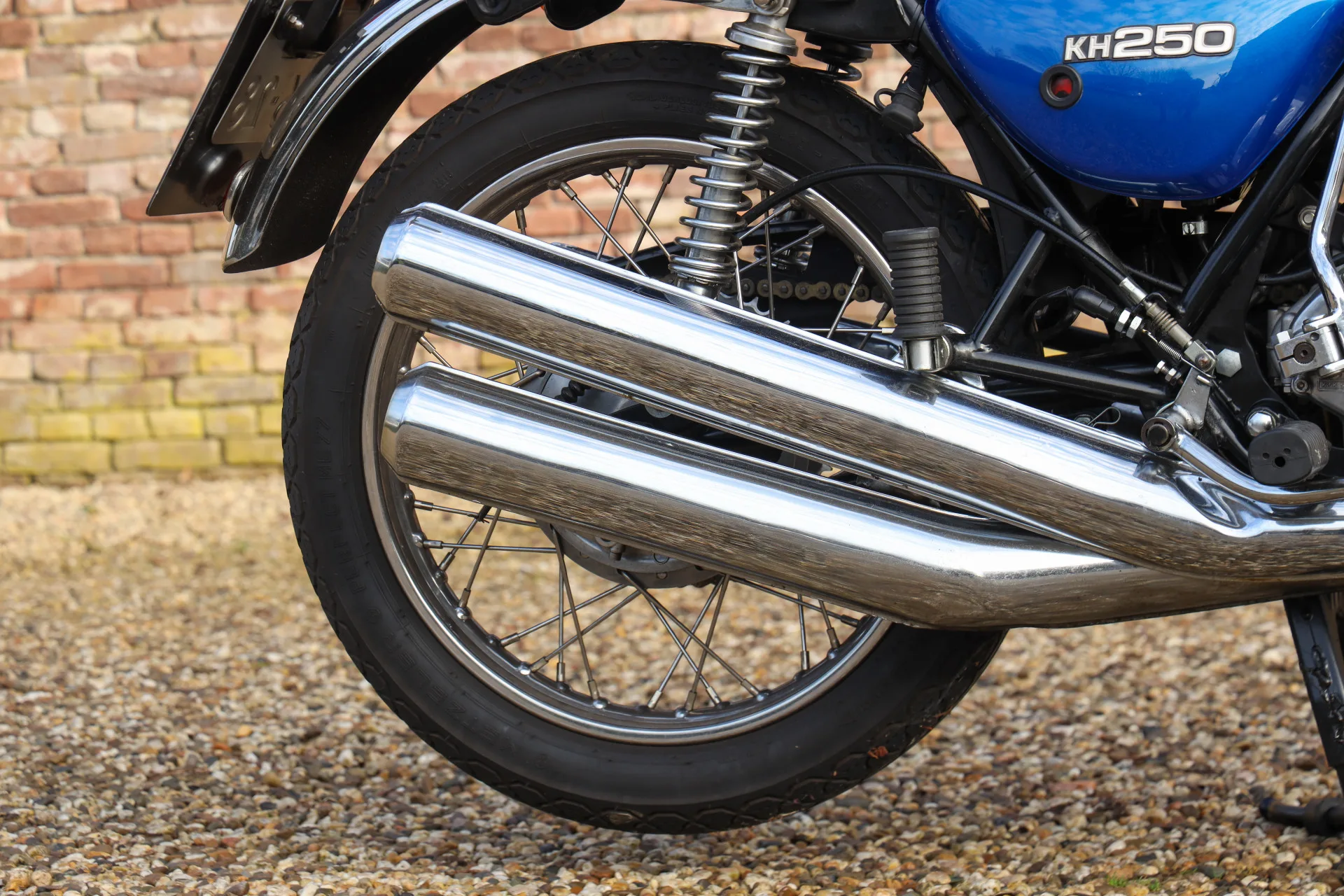 1977 Kawasaki KH 250, 6/21