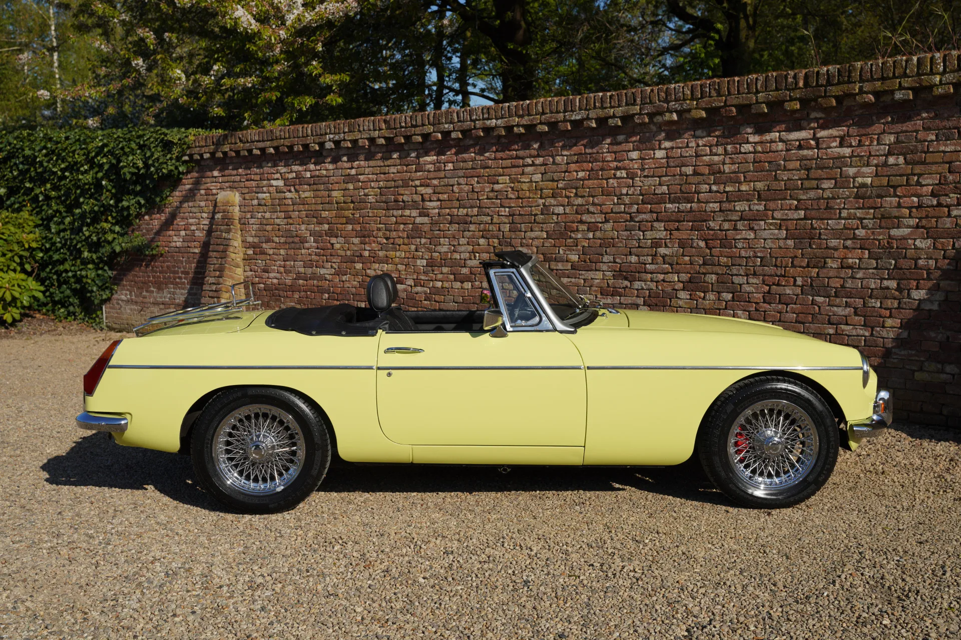 1977 MG MGB Roadster, 10/30
