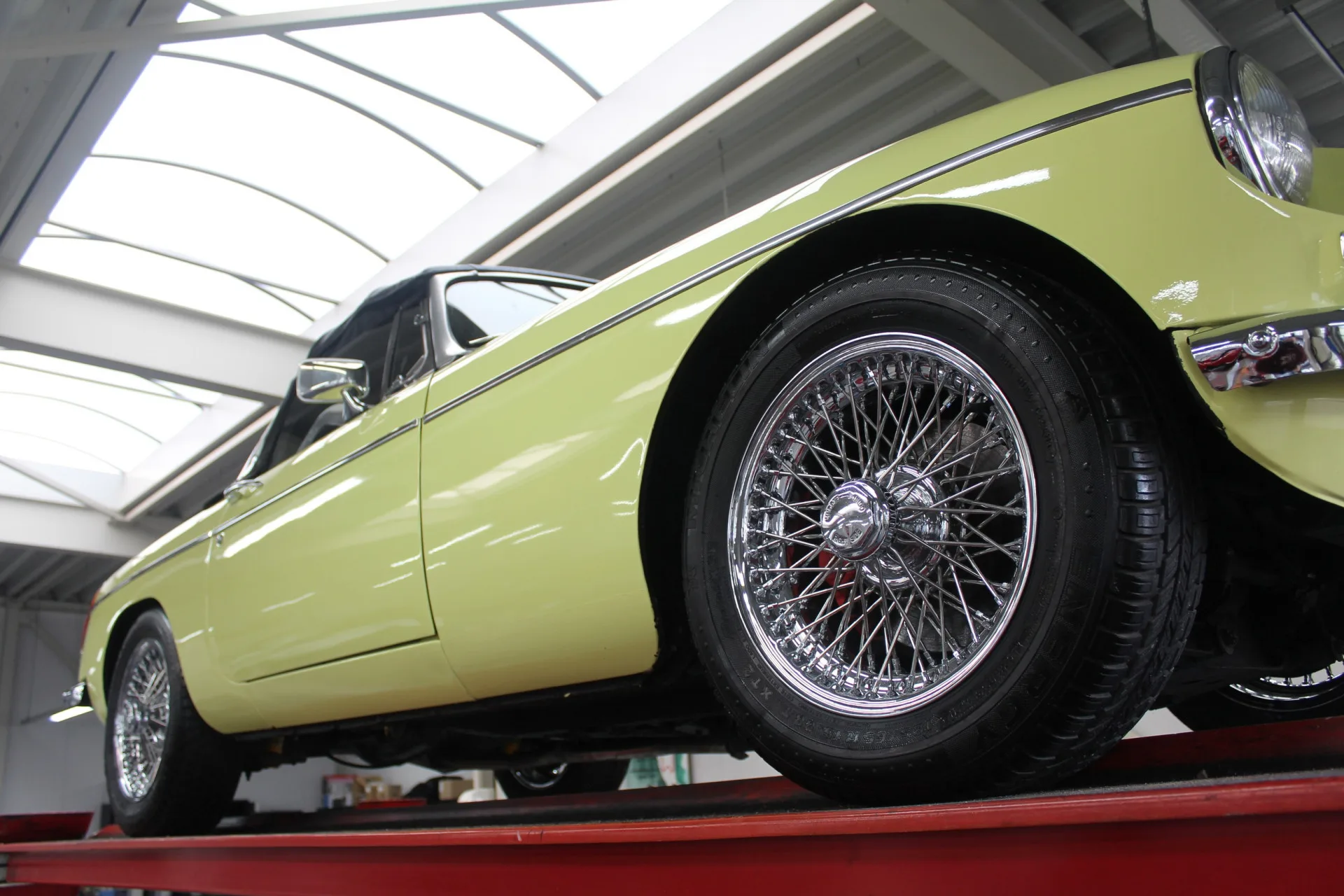 1977 MG MGB Roadster, 13/30