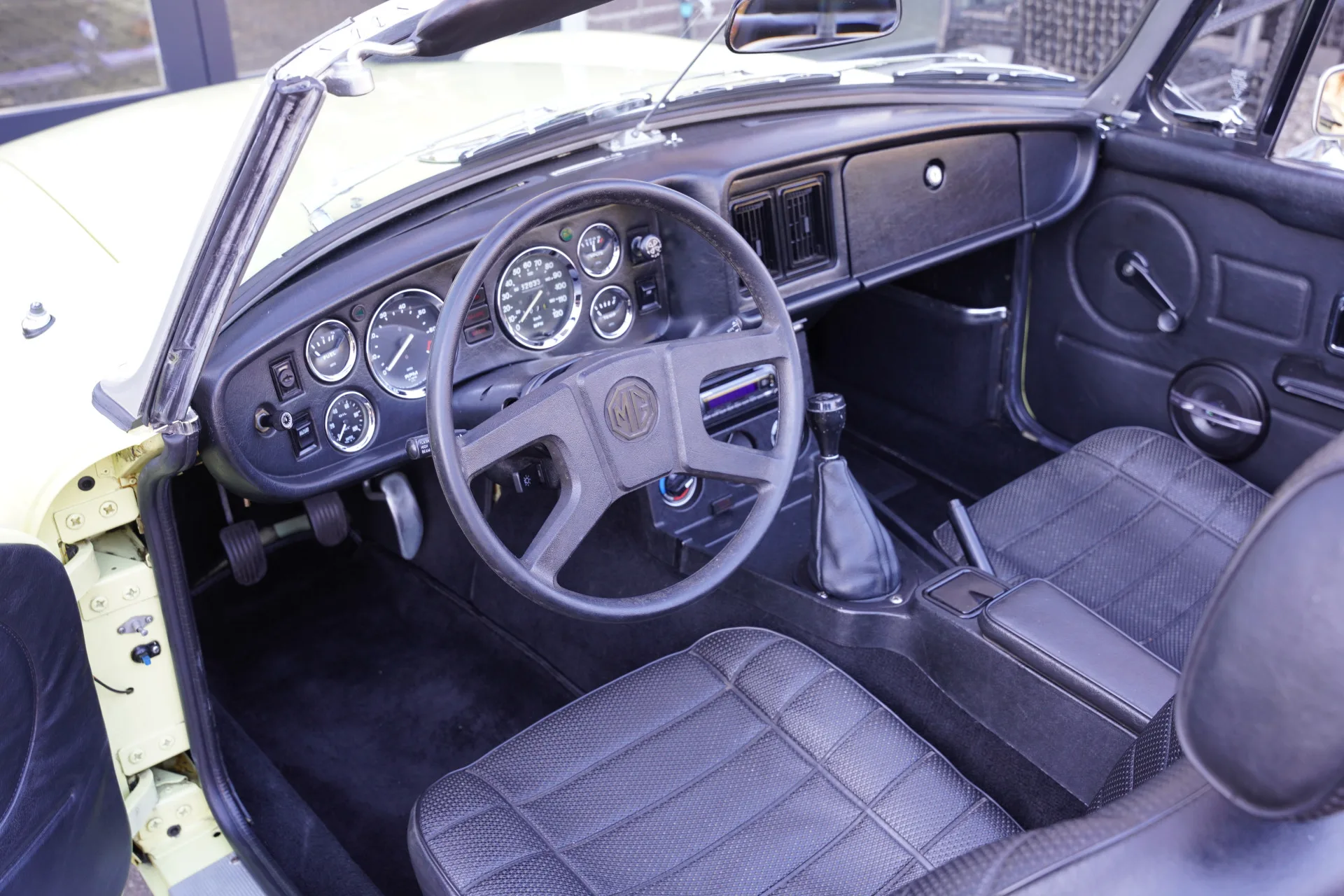1977 MG MGB Roadster, 19/30