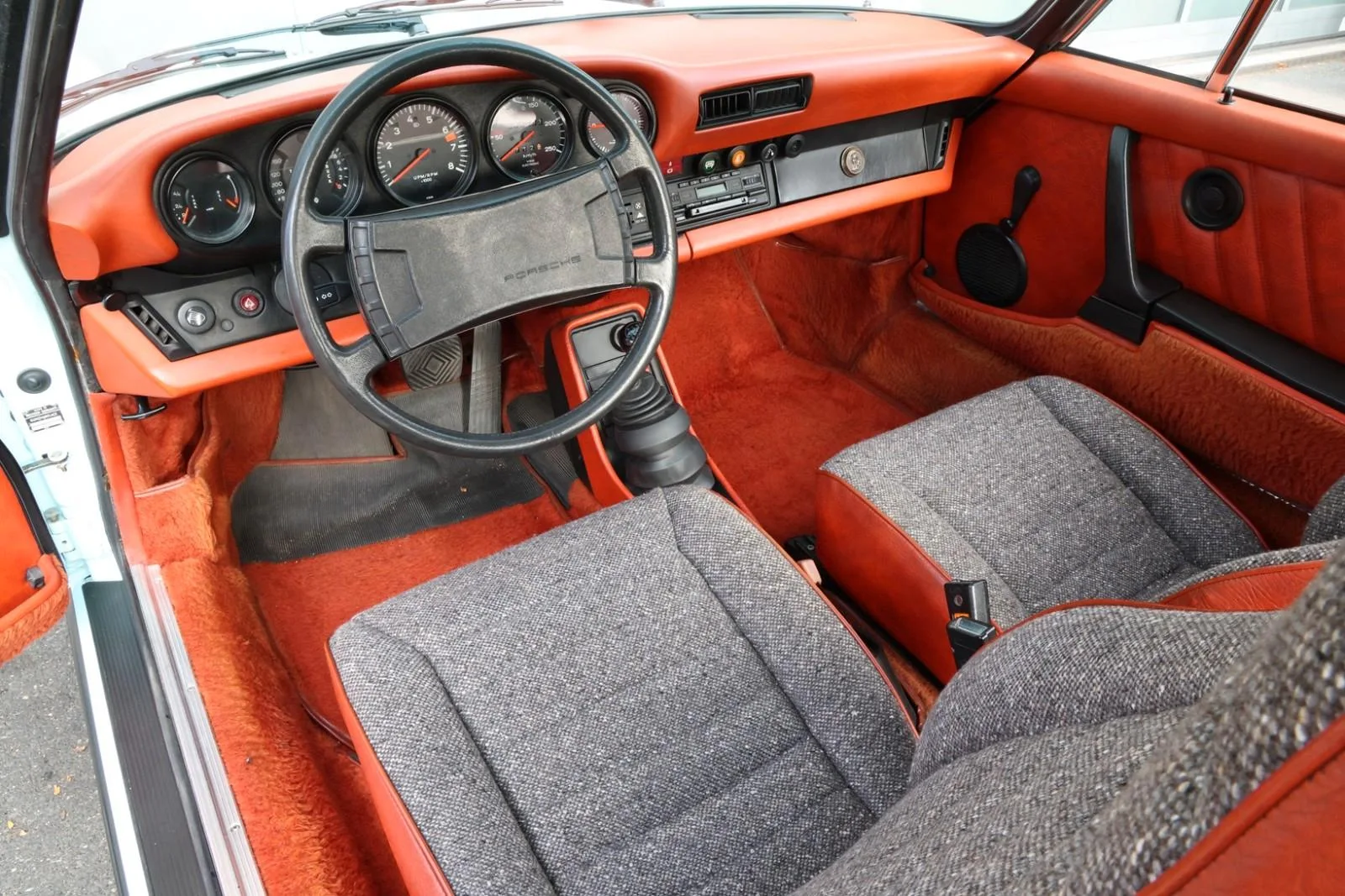 1977 Porsche 911 2.7 Coupé, 17/24