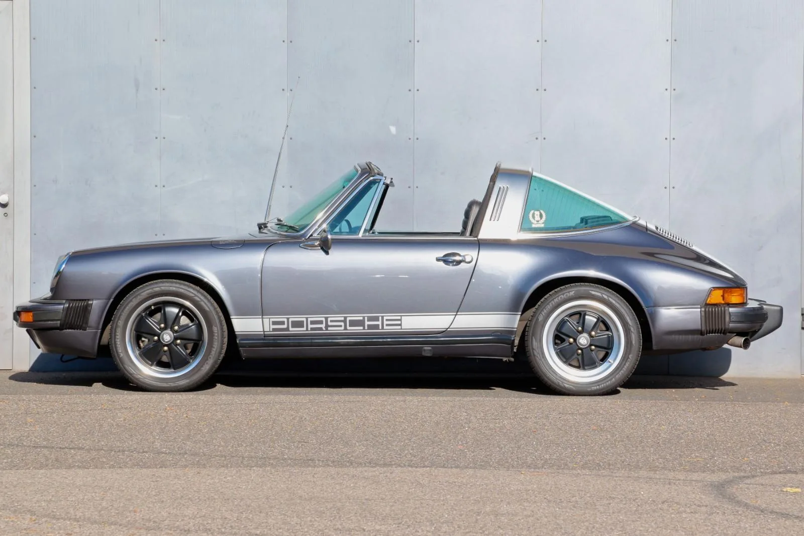 1977 Porsche 911 S Targa, 7/24